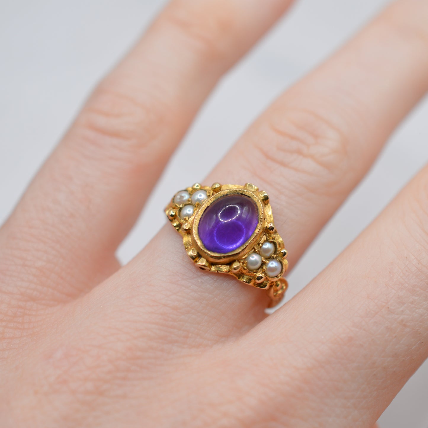 1960s Chunky Vintage 9ct Gold Amethyst & Pearl Ring