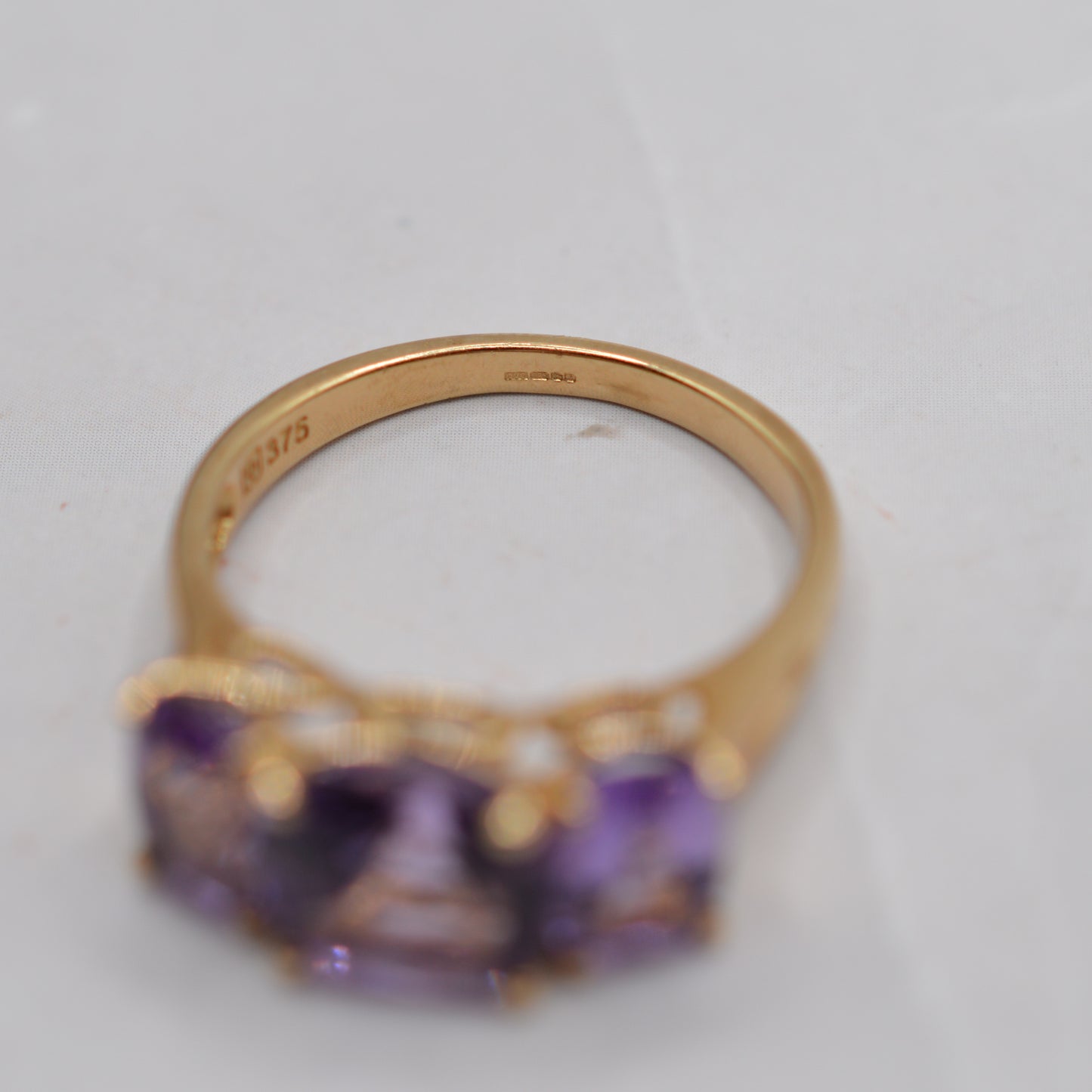 Chunky Y2K 9ct Gold Amethyst Trilogy Ring