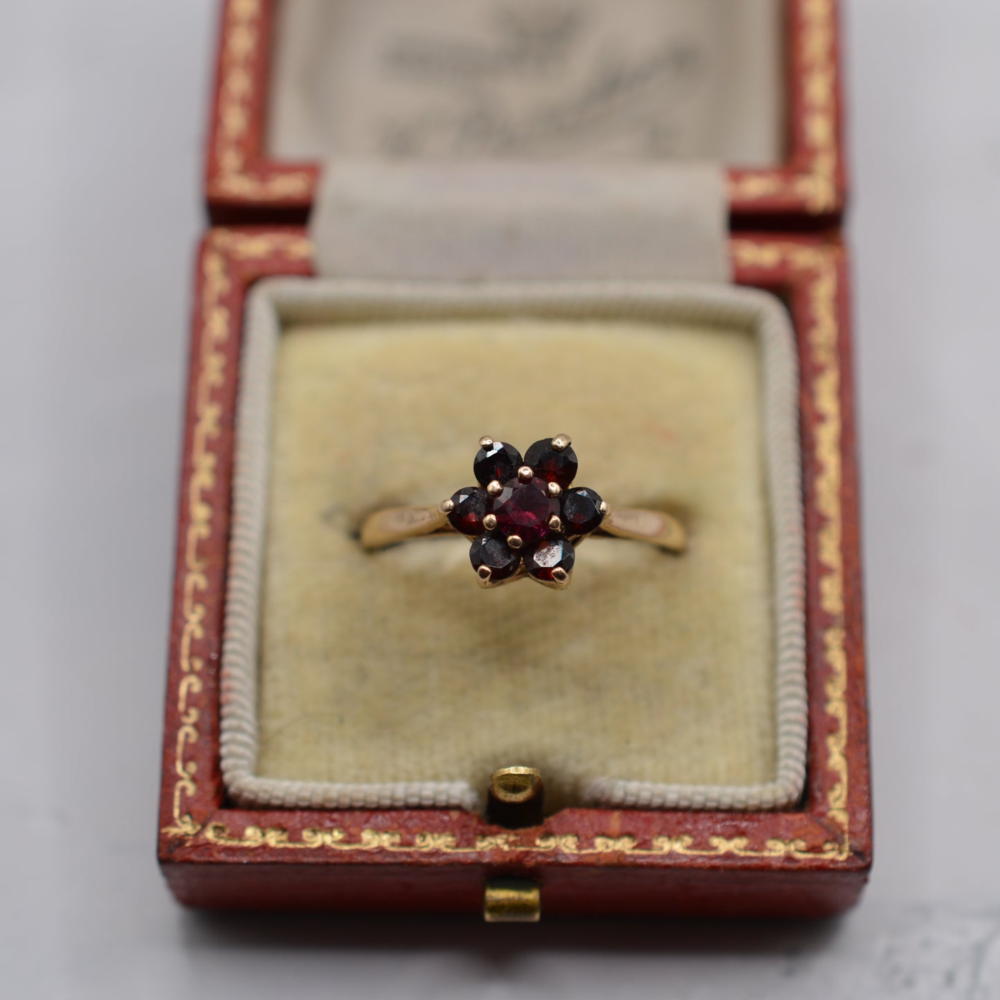 1970s Vintage 9ct Gold Garnet Floral Cluster Ring