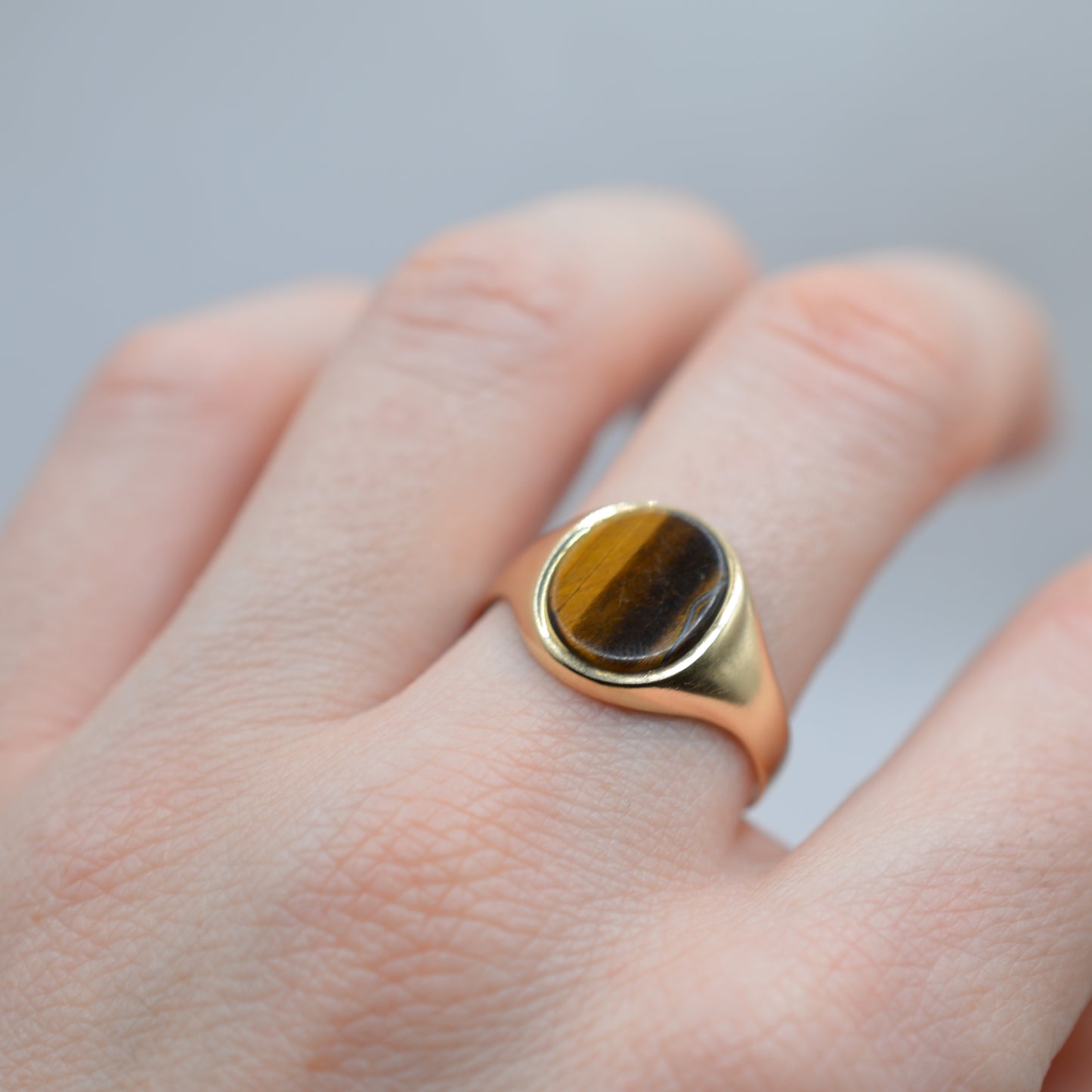 Chunky 1980s 9ct Gold Tiger’s Eye Signet Ring