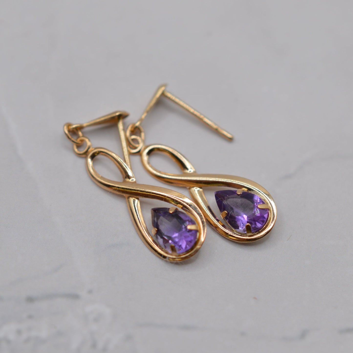 9ct Gold Amethyst Drop Earrings