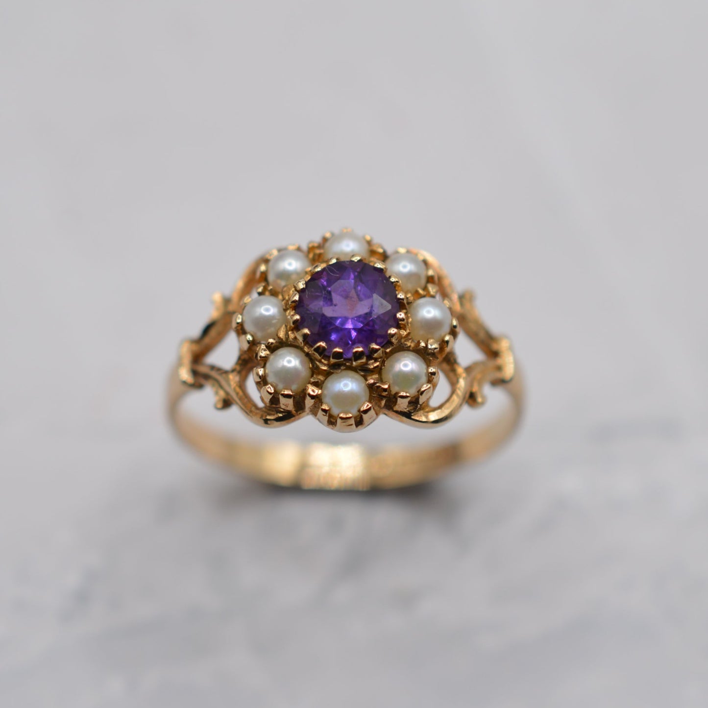 1980s Vintage 9ct Gold Amethyst & Pearl Floral Cluster Ring