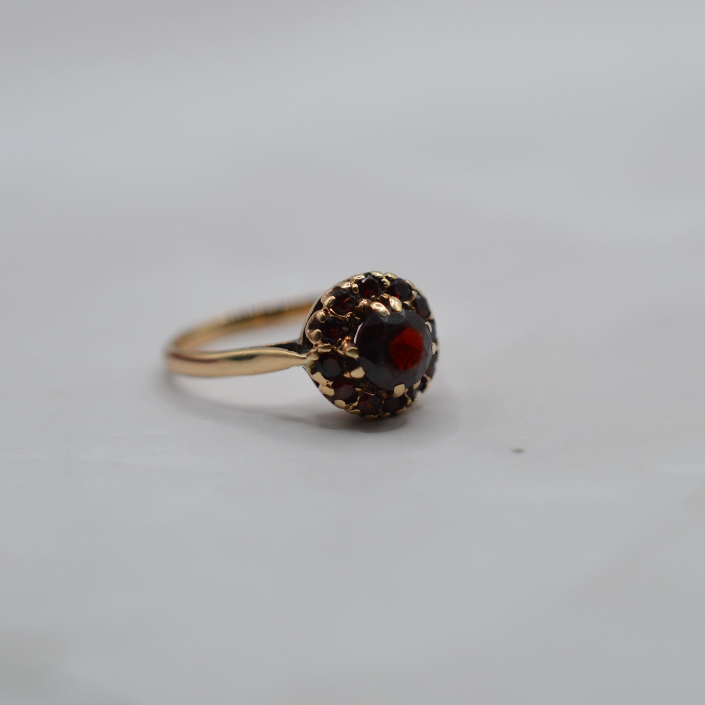 1960s Vintage 9ct Gold Garnet Cluster Ring