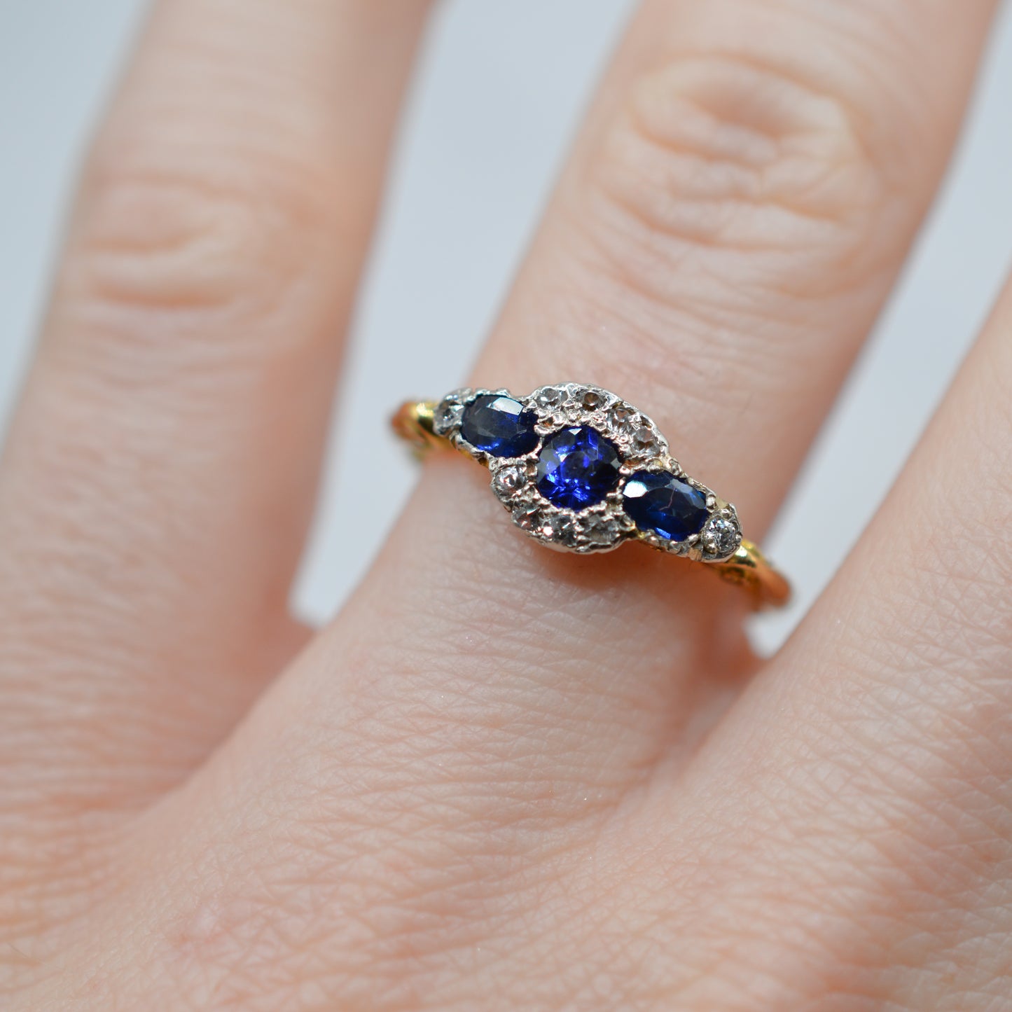 Antique 18ct Gold & Platinum Sapphire & Diamond Cluster Ring