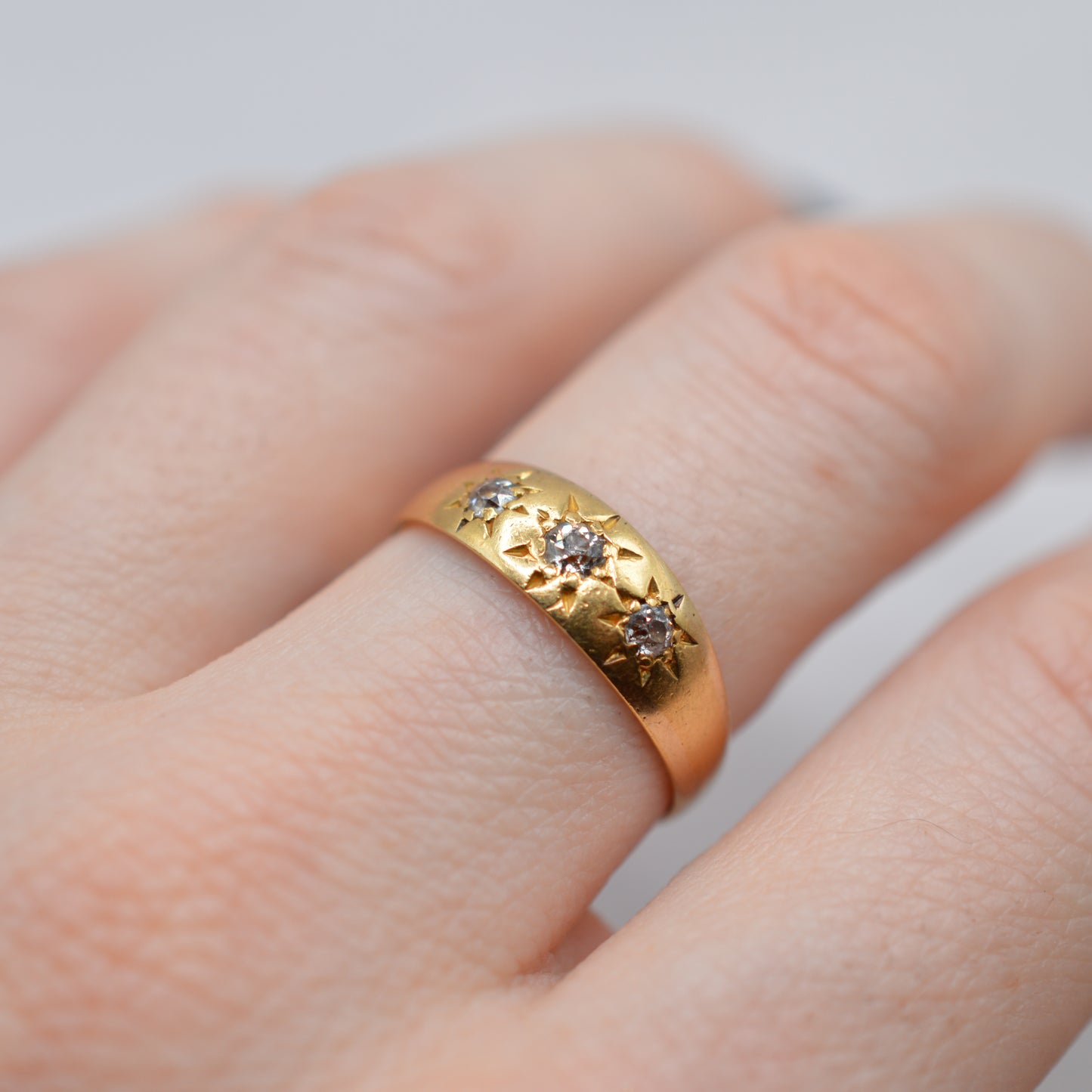 Antique 18ct Gold Diamond Gypsy Trilogy Ring