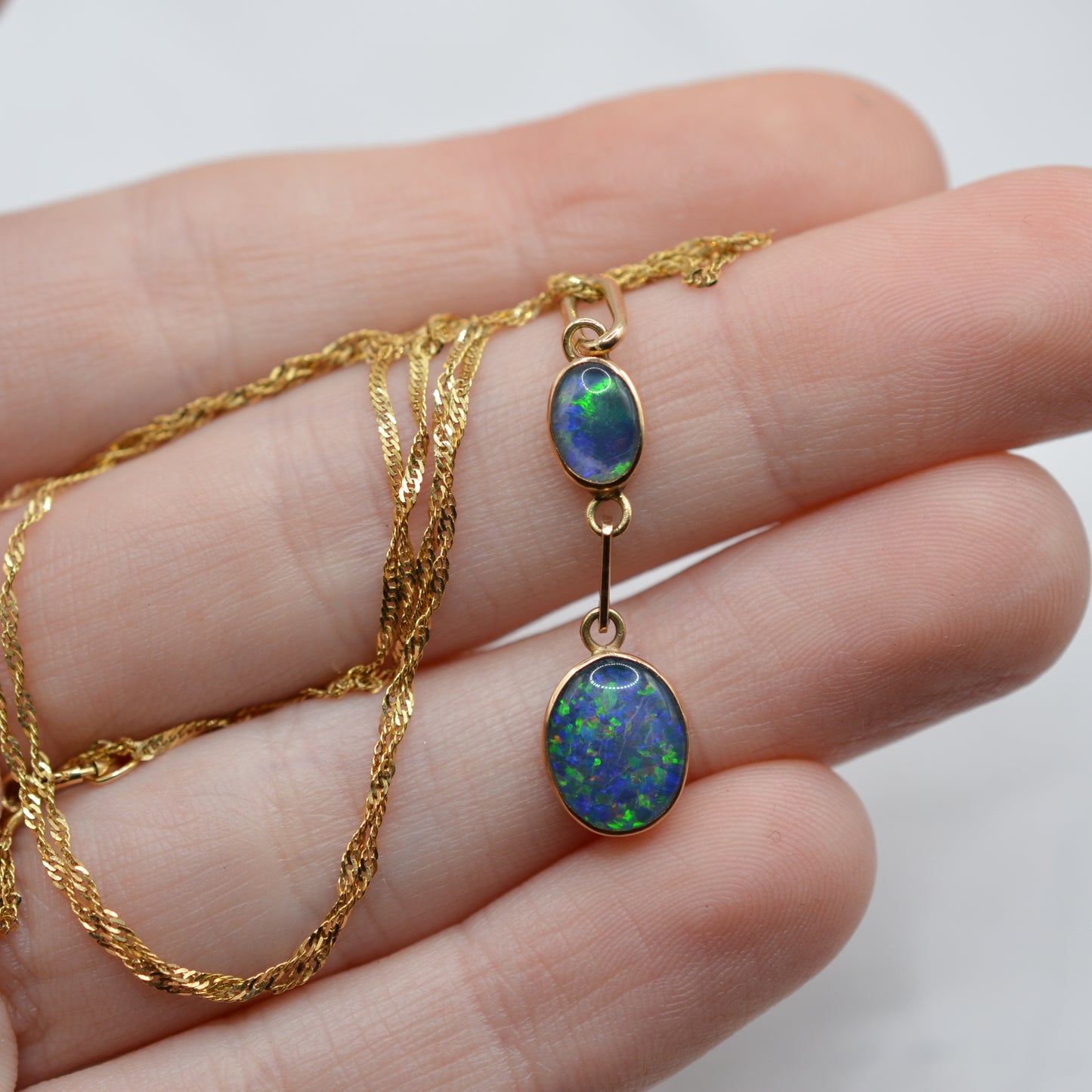 1980s 9ct Gold Opal Triplet Drop Necklace (18”)