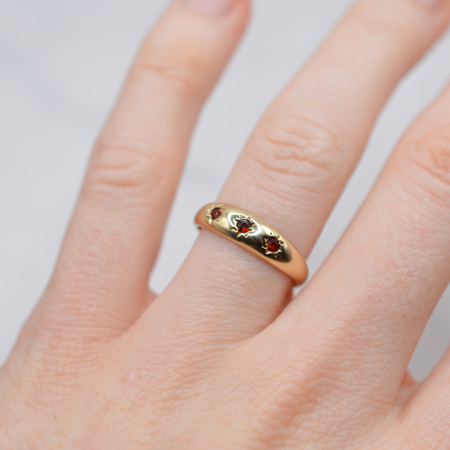 9ct Gold Garnet Trilogy Starburst Gypsy Ring