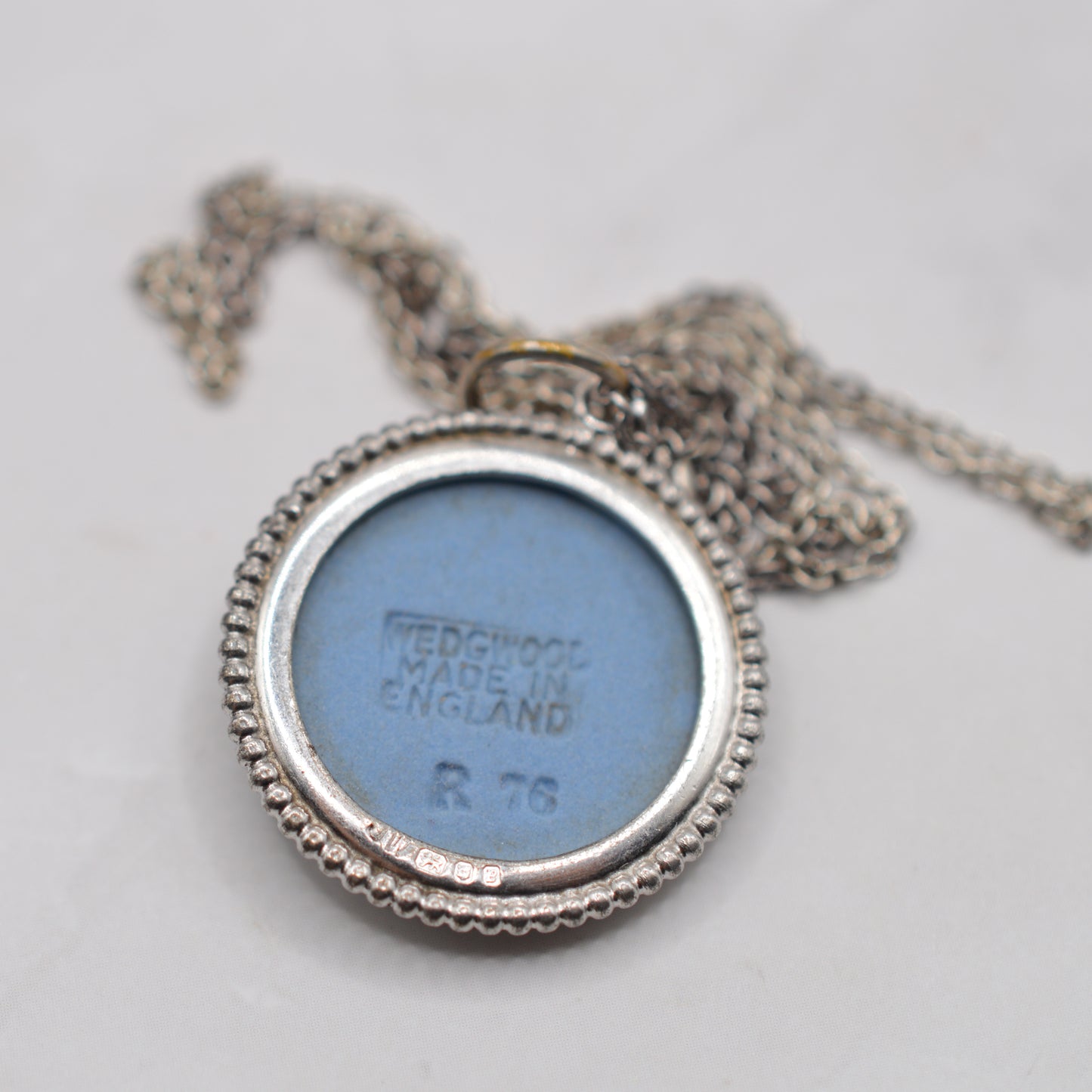 1970s Vintage Sterling Silver Wedgwood Cameo Pendant Necklace (17” Chain)