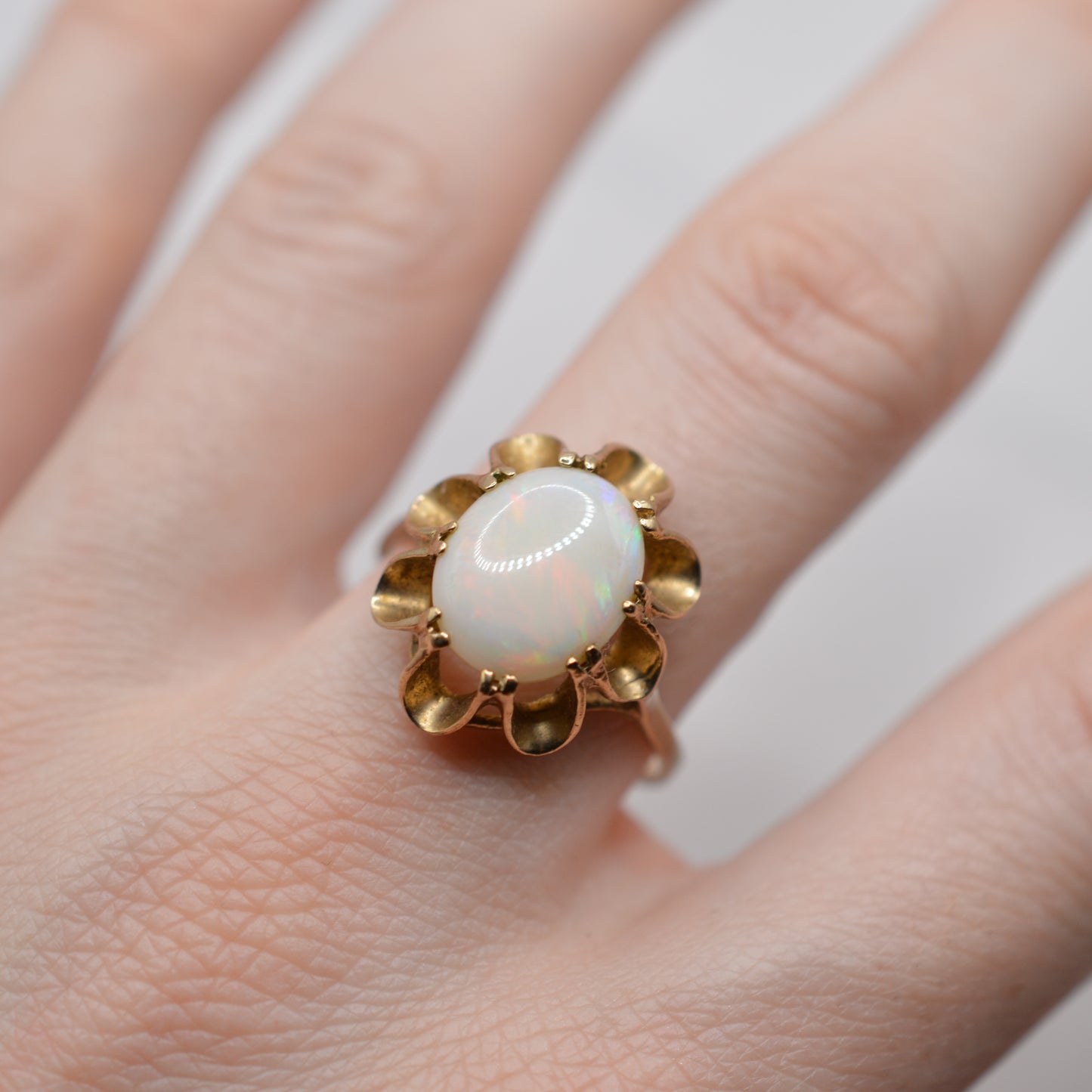 Chunky 1990s 9ct Gold Opal Solitaire Ring
