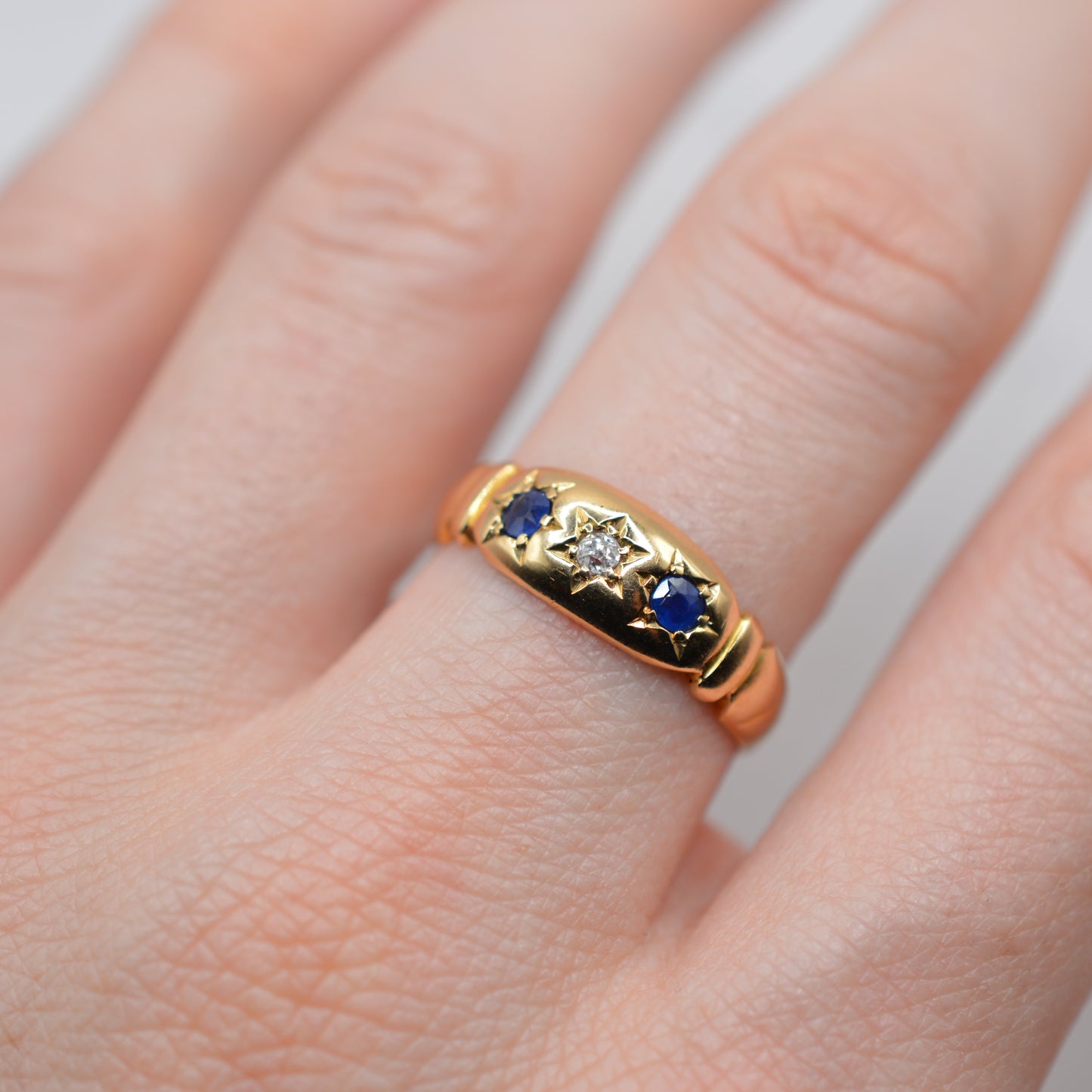 1890s Victorian Antique 18ct Gold Sapphire & Diamond Gypsy Ring
