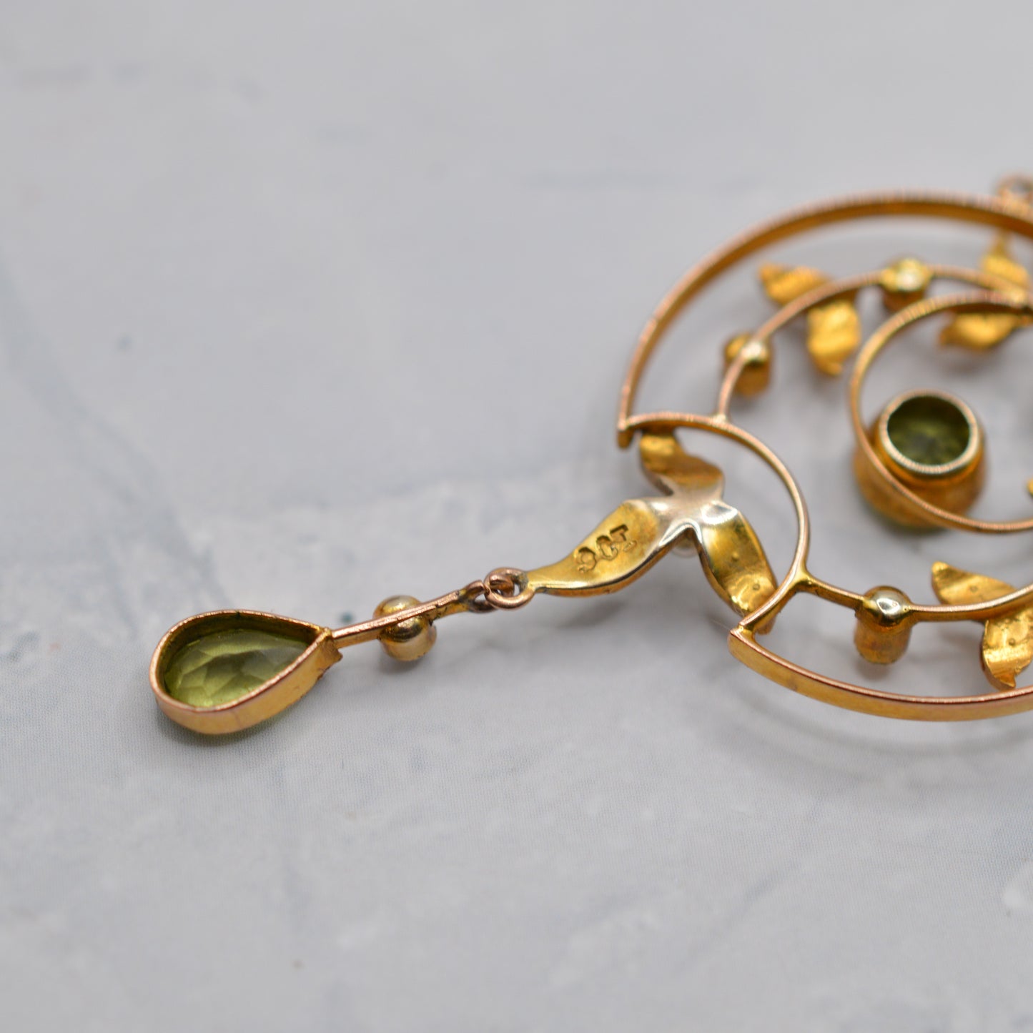 Antique Art Nouveau 9ct Gold Pearl & Peridot Lavalier Necklace (17”)
