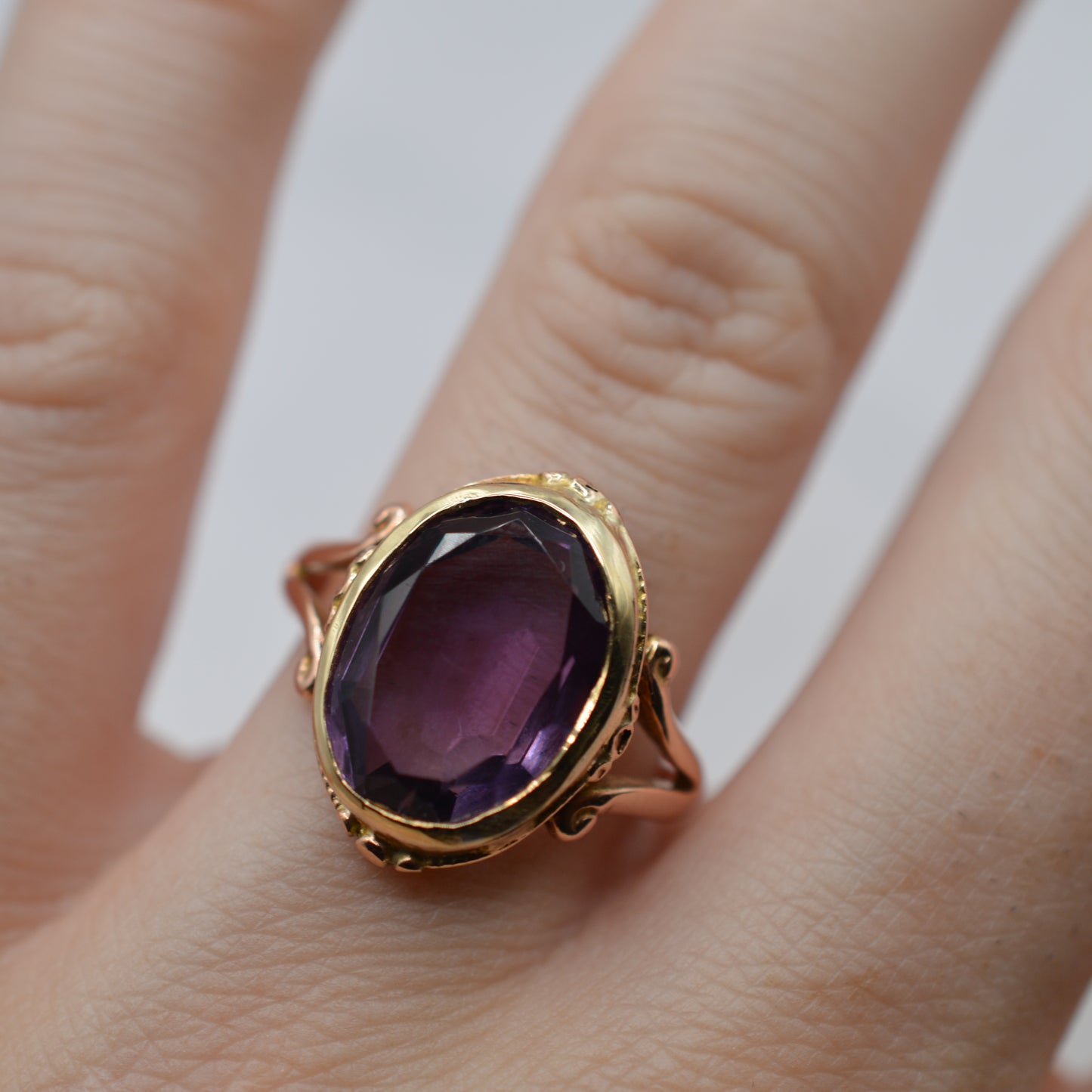 1918 Antique Art Nouveau 9ct Gold Amethyst Dress Ring