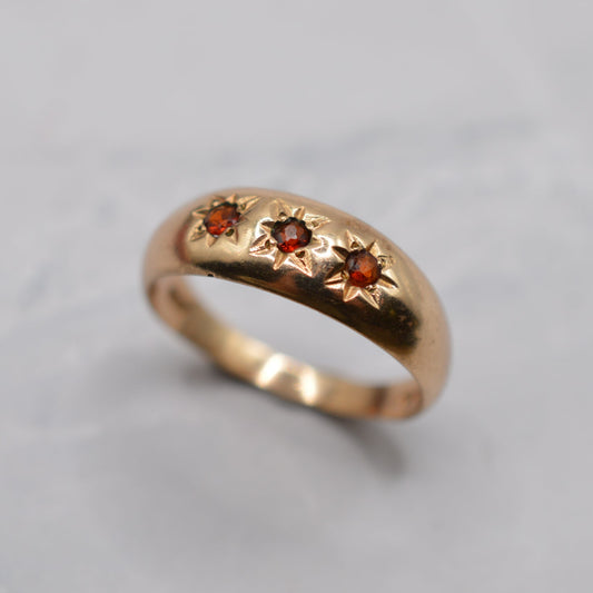 1980s 9ct Gold Garnet Trilogy Gypsy Ring
