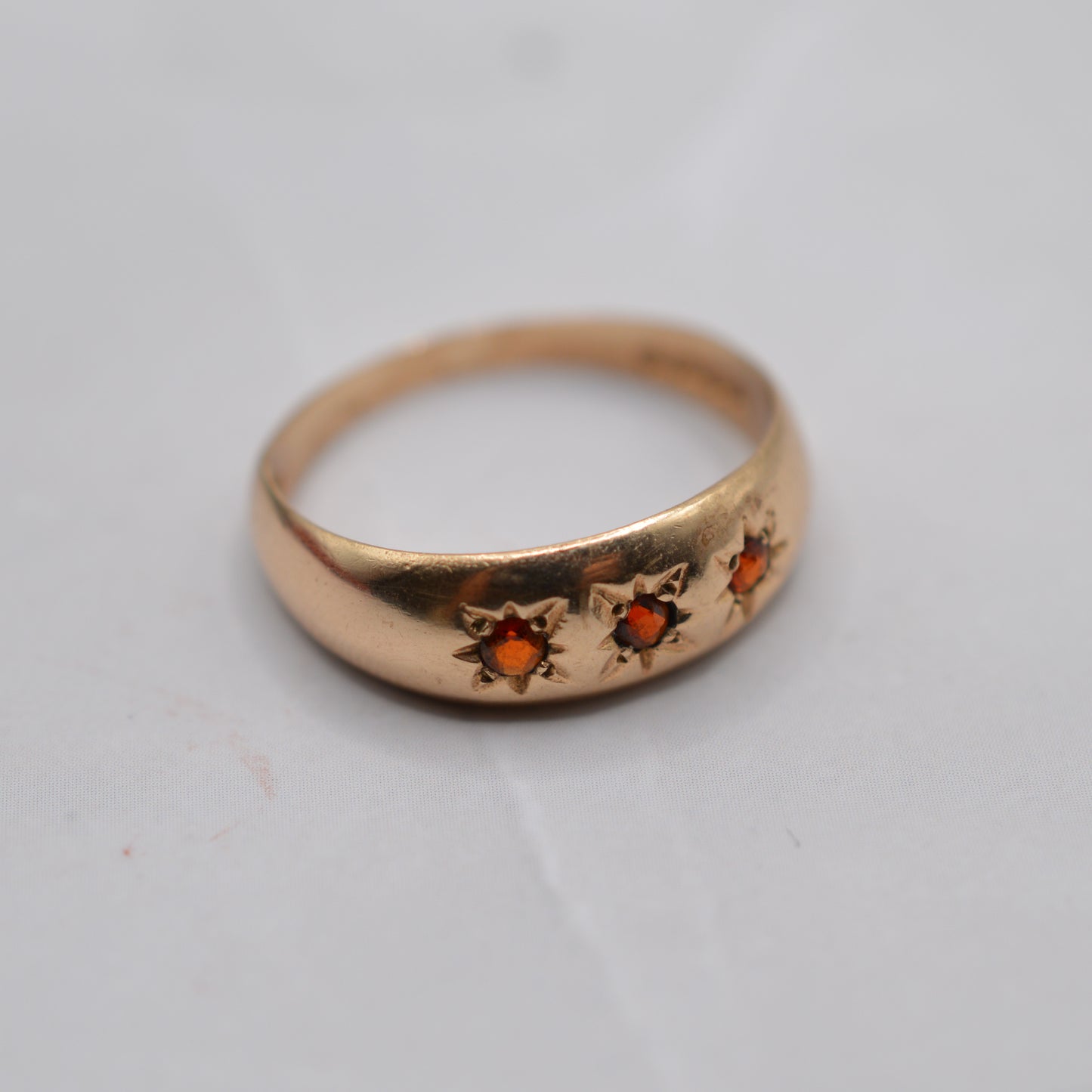 1980s 9ct Gold Garnet Trilogy Gypsy Ring
