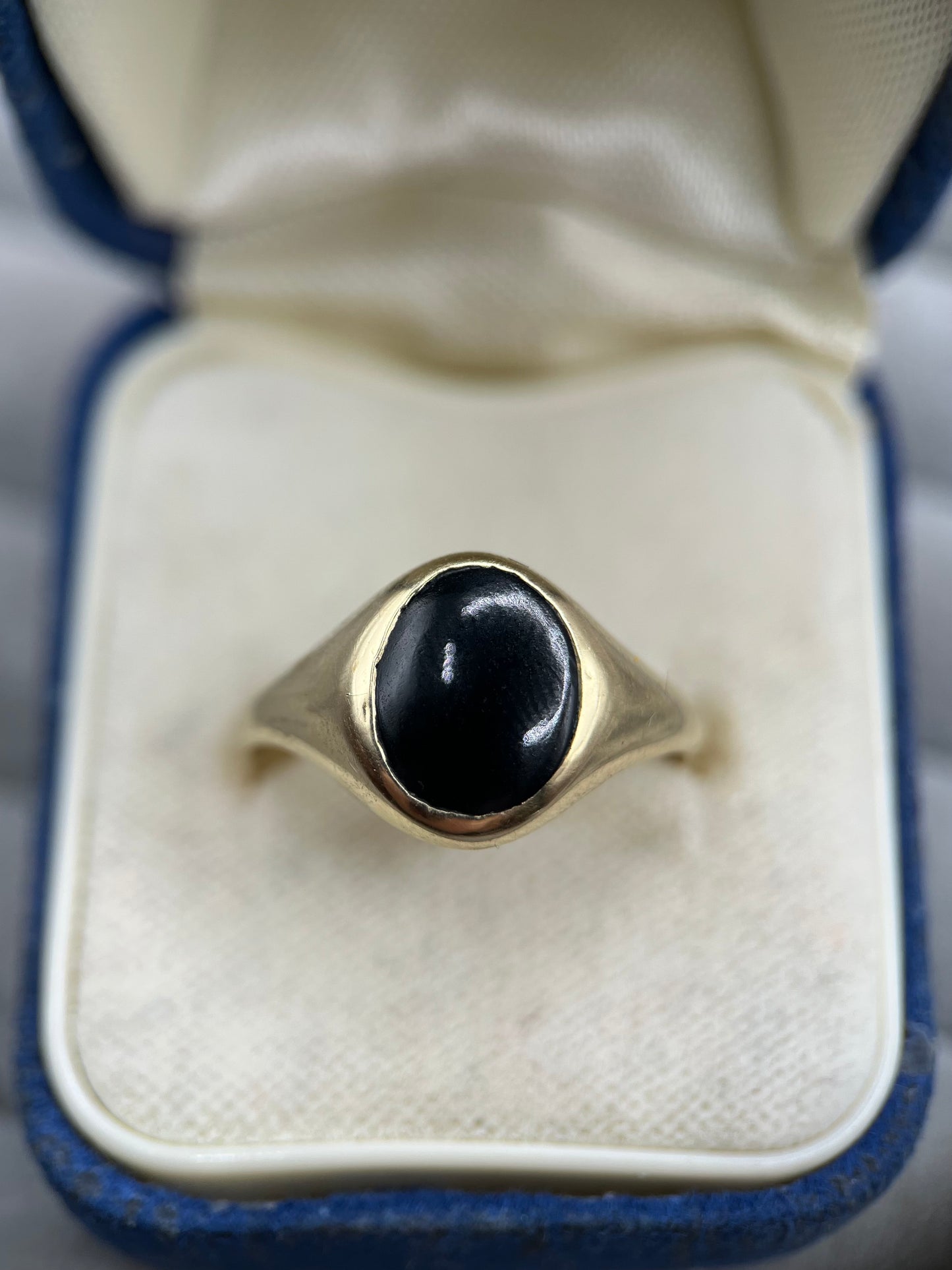 Vintage 9ct Gold Onyx Signet Ring