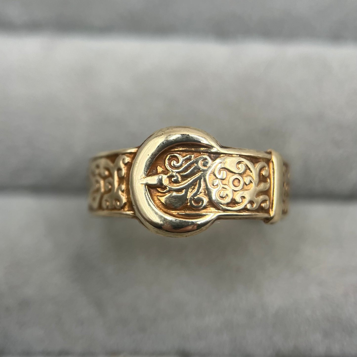 1980s Vintage 9ct Gold Buckle Ring