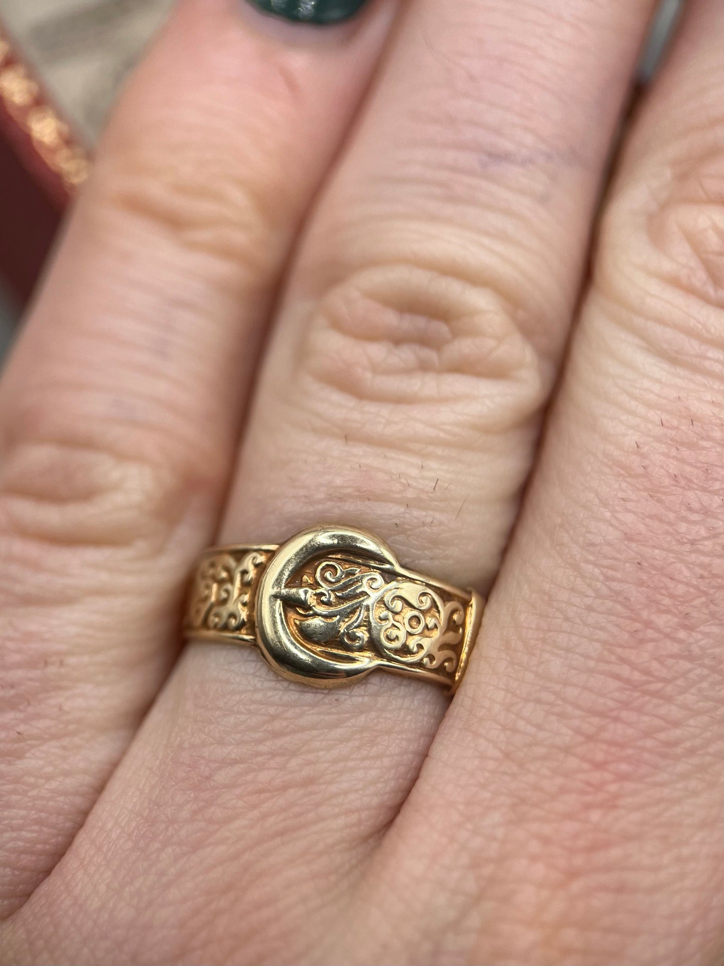 1980s Vintage 9ct Gold Buckle Ring