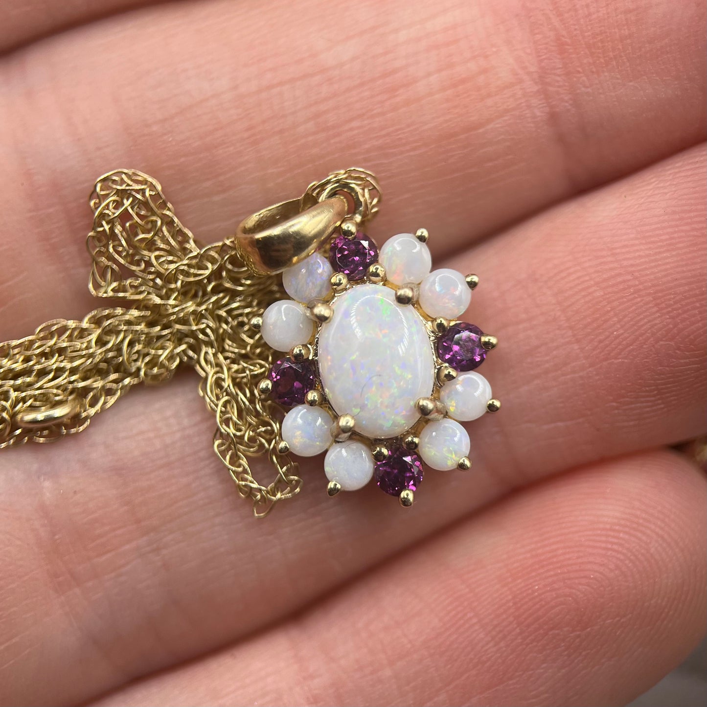 Y2K Vintage 9ct Gold Opal & Garnet Cluster Pendant Necklace