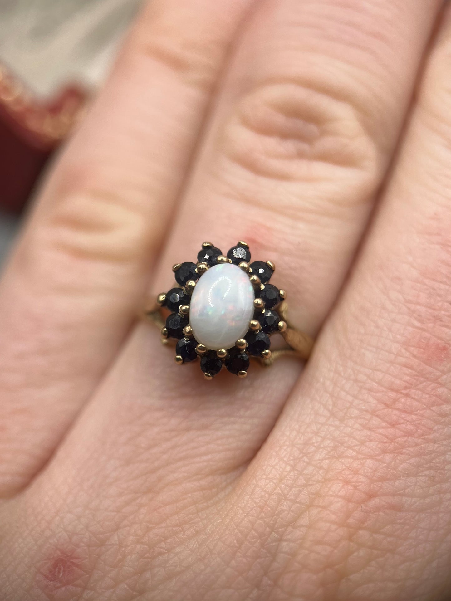 Vintage 9ct Gold Opal & Sapphire Cluster Ring