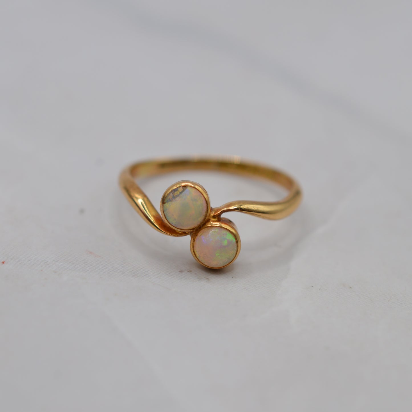 Antique 1912 18ct Gold Opal Toi-et-Moi Ring