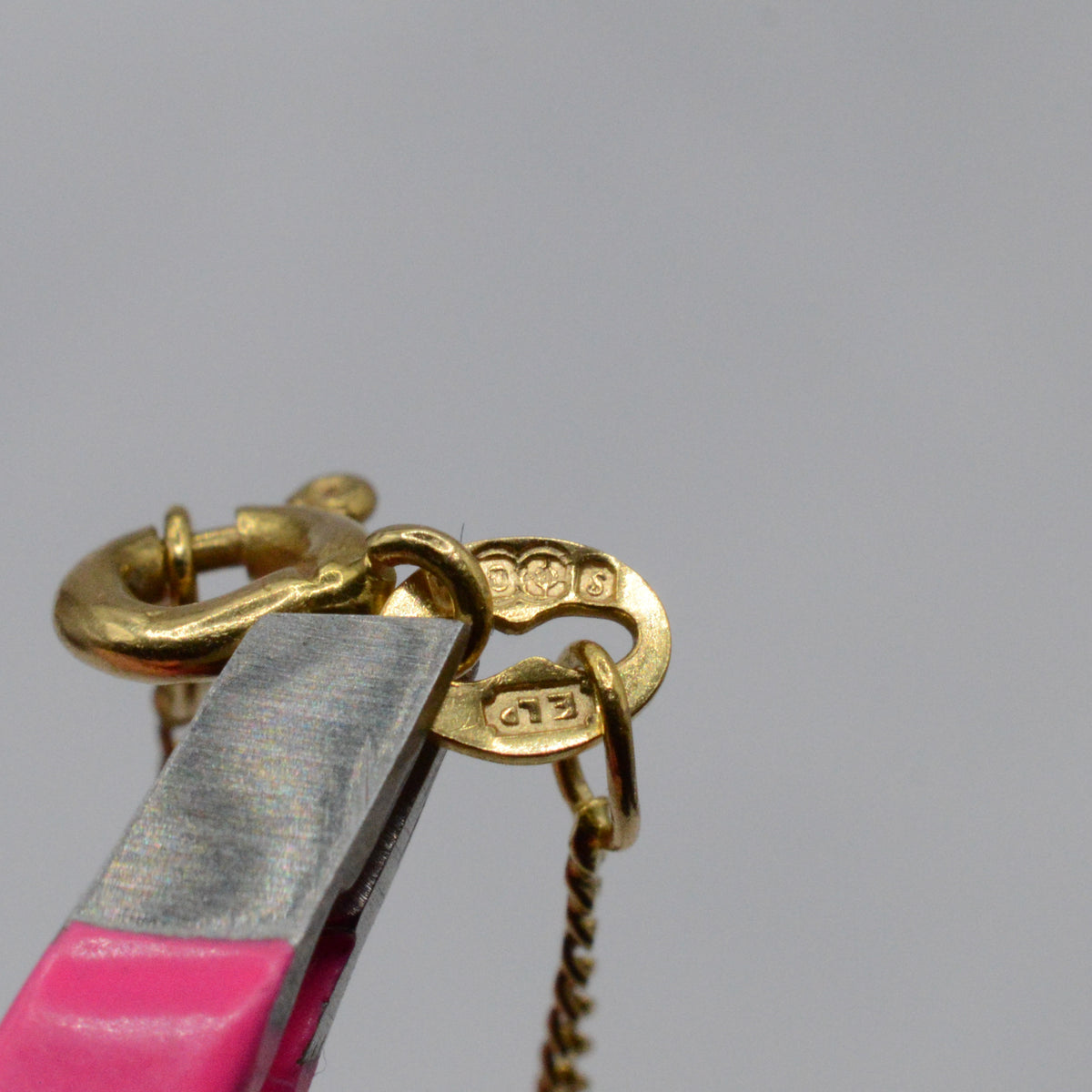 1990s 18ct Gold Diamond Pendant Necklace