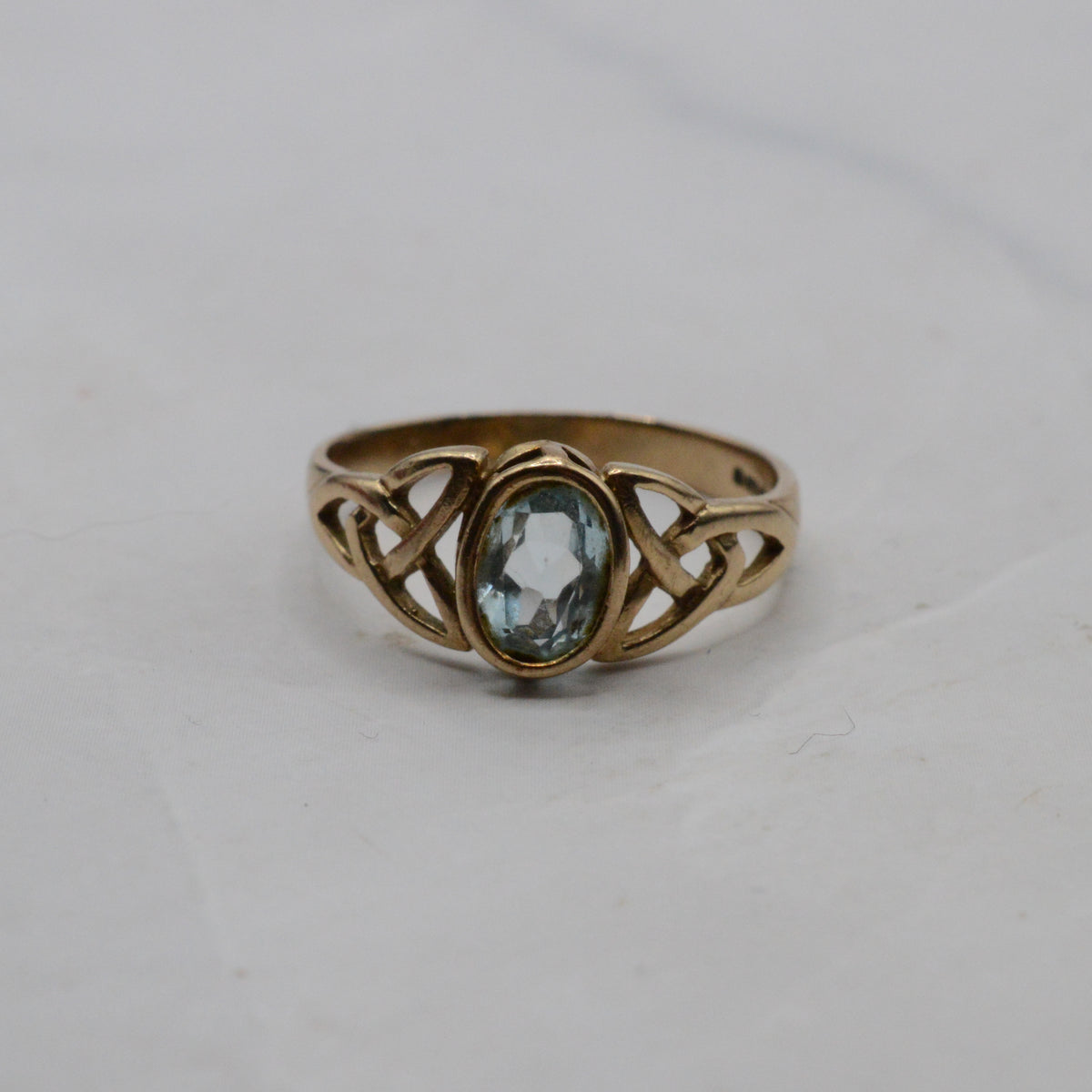 9ct Gold Blue Topaz Celtic Trinity Ring