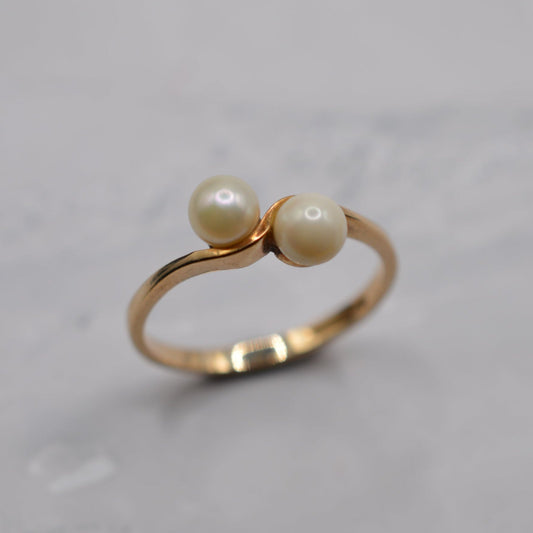 1980s Vintage 9ct Gold Pearl Toi-et-Moi Ring