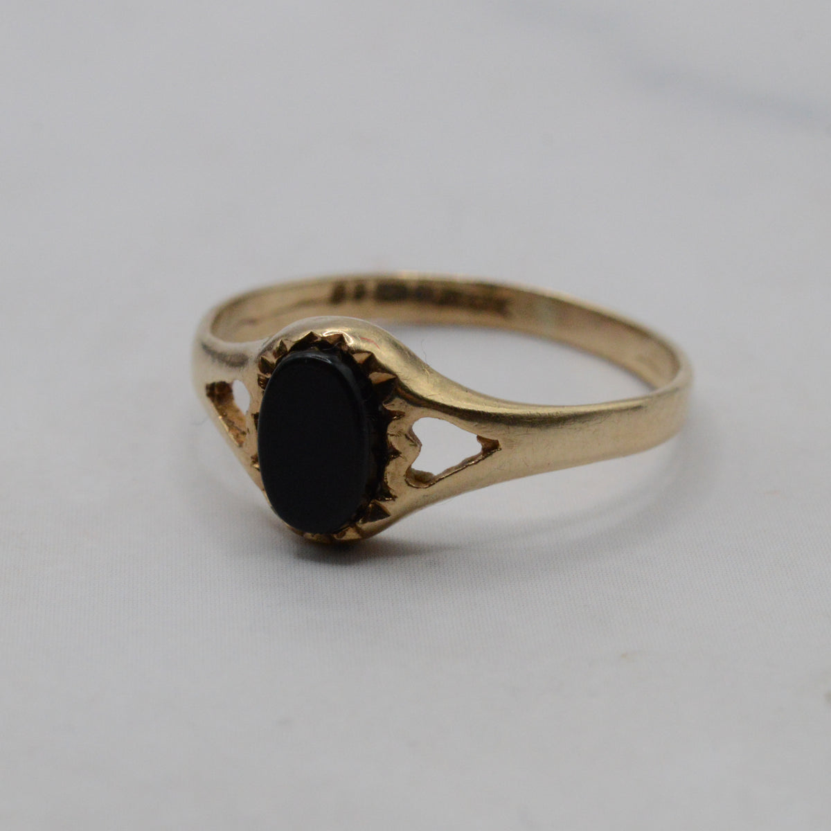 1970s Vintage 9ct Gold Onyx Pinky Ring
