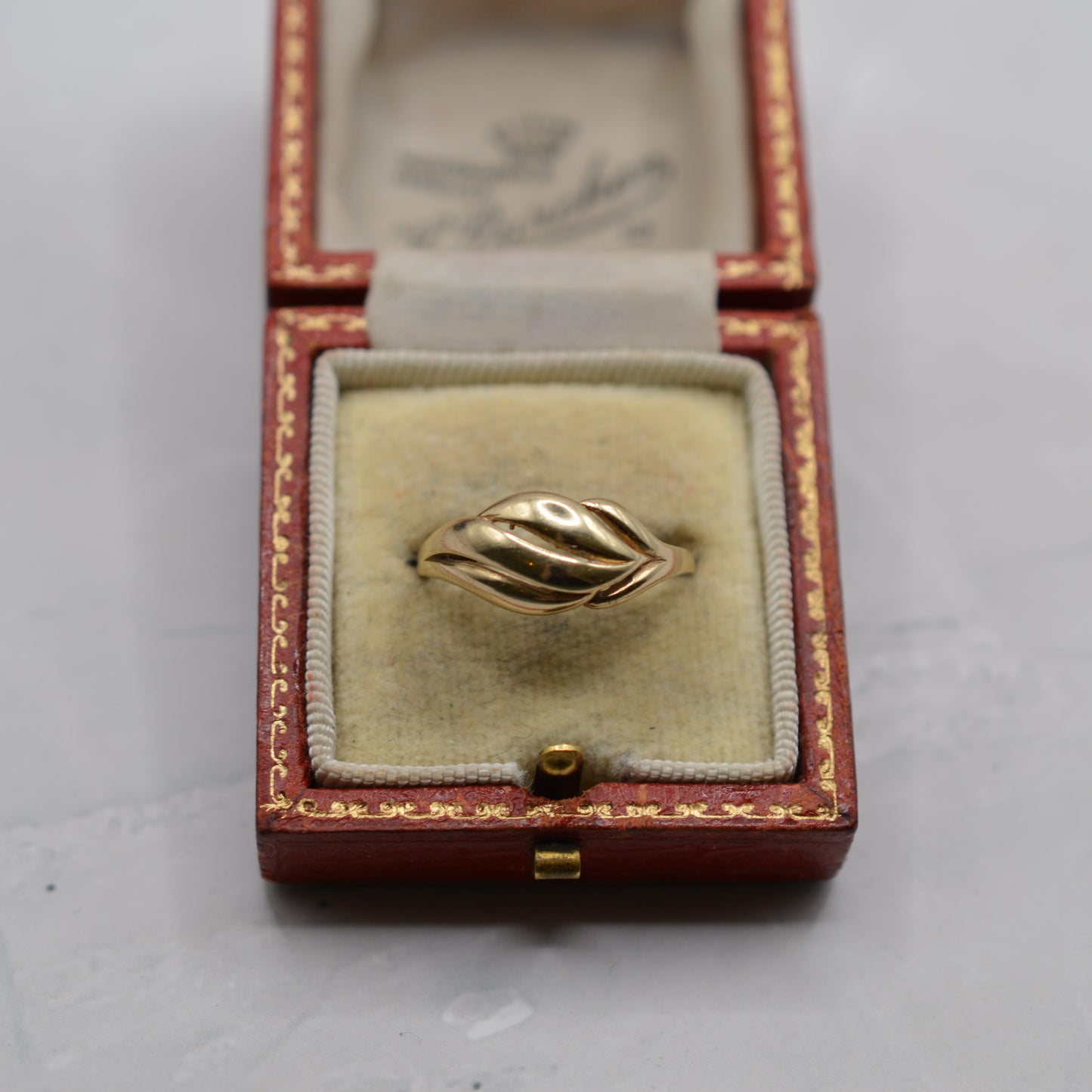 1980s 9ct Gold Leaf Ring