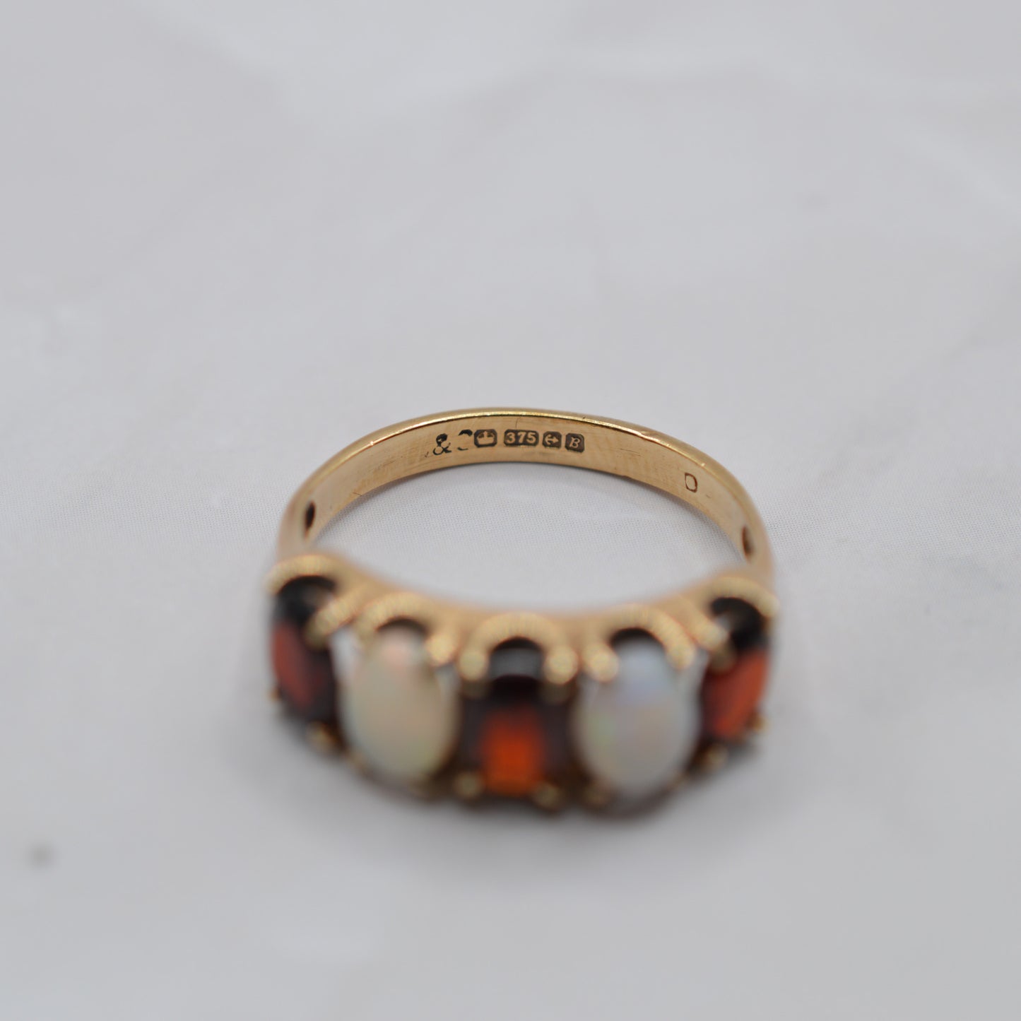 1970s Vintage 9ct Gold Garnet & Opal Five-Stone Ring