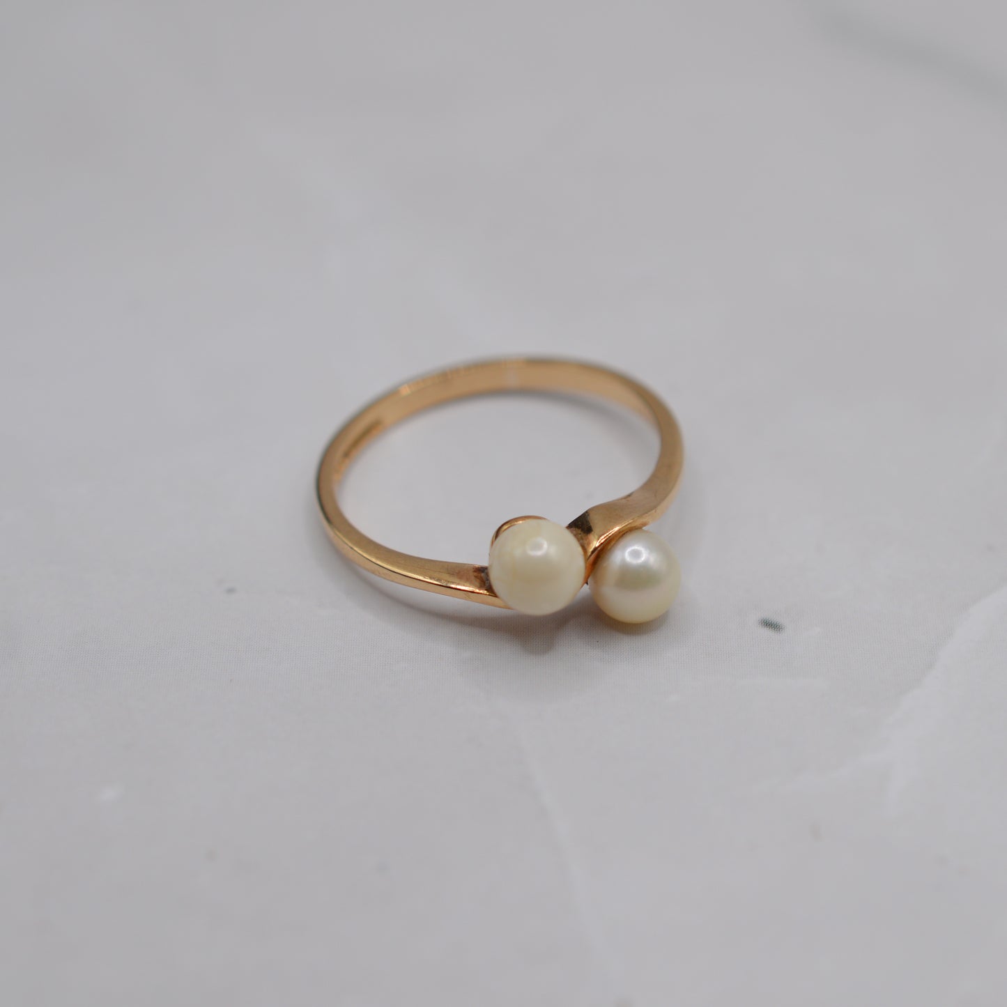 1980s Vintage 9ct Gold Pearl Toi-et-Moi Ring
