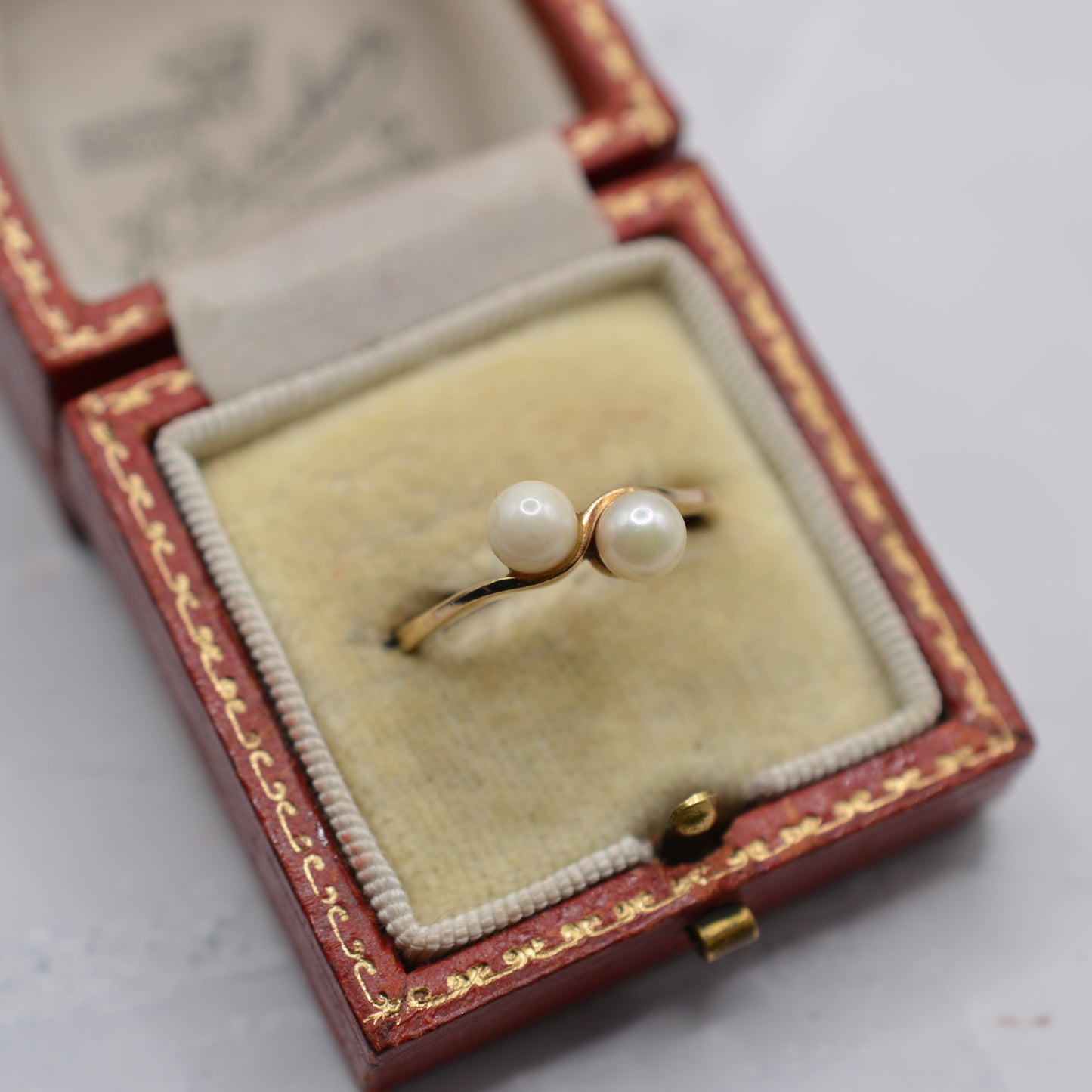 1980s Vintage 9ct Gold Pearl Toi-et-Moi Ring