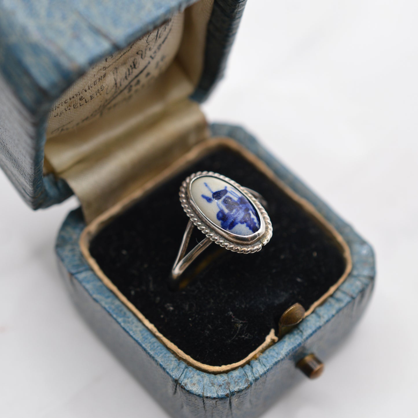 Vintage Delft Dutch Silver Blue & White Porcelain China Ring