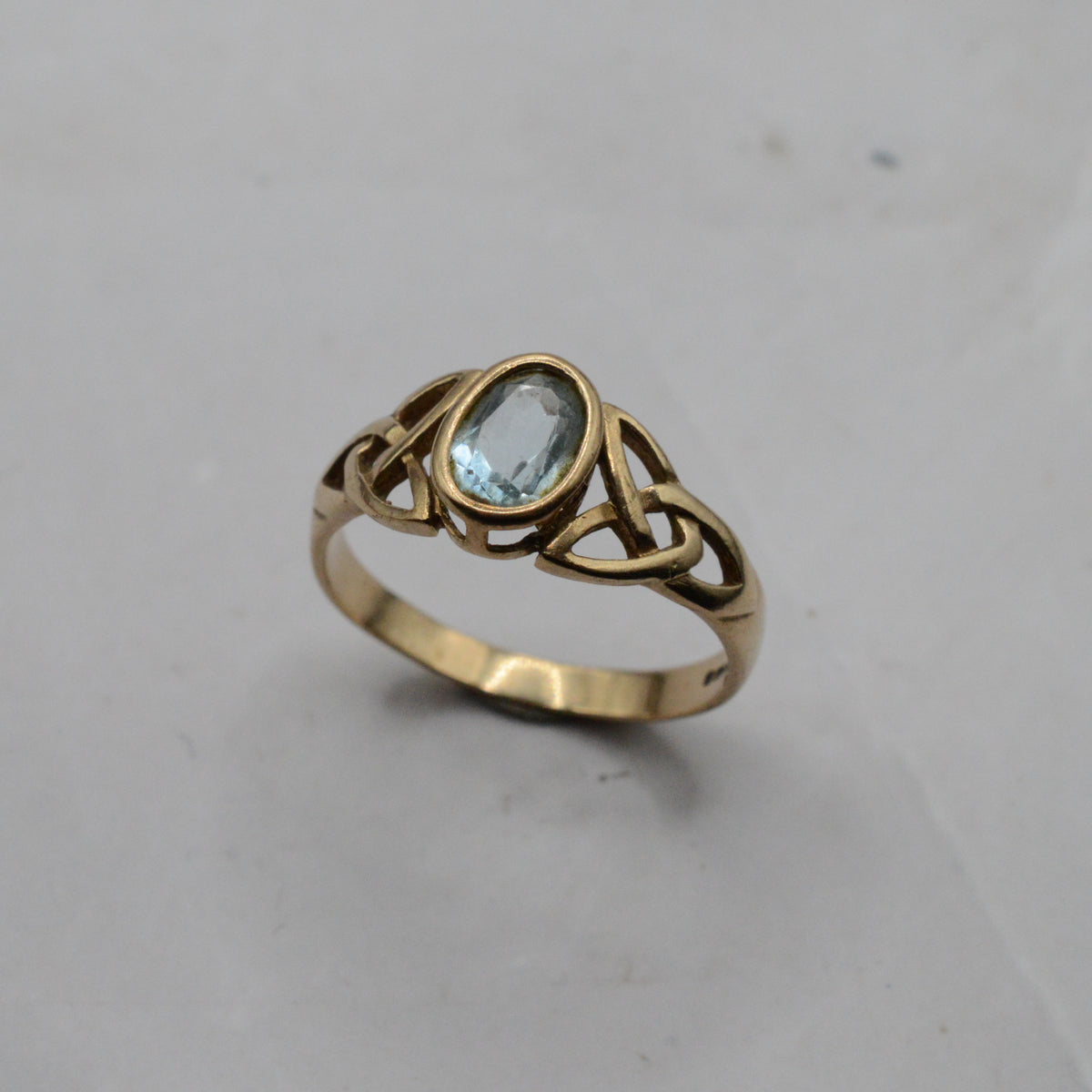 9ct Gold Blue Topaz Celtic Trinity Ring