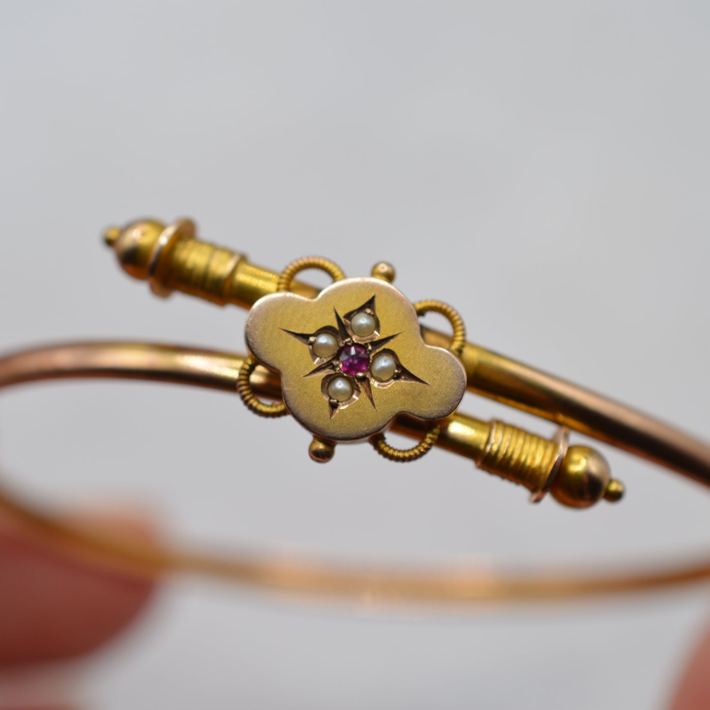 1894 Antique Victorian 9ct Gold Ruby & Pearl Bangle Bracelet