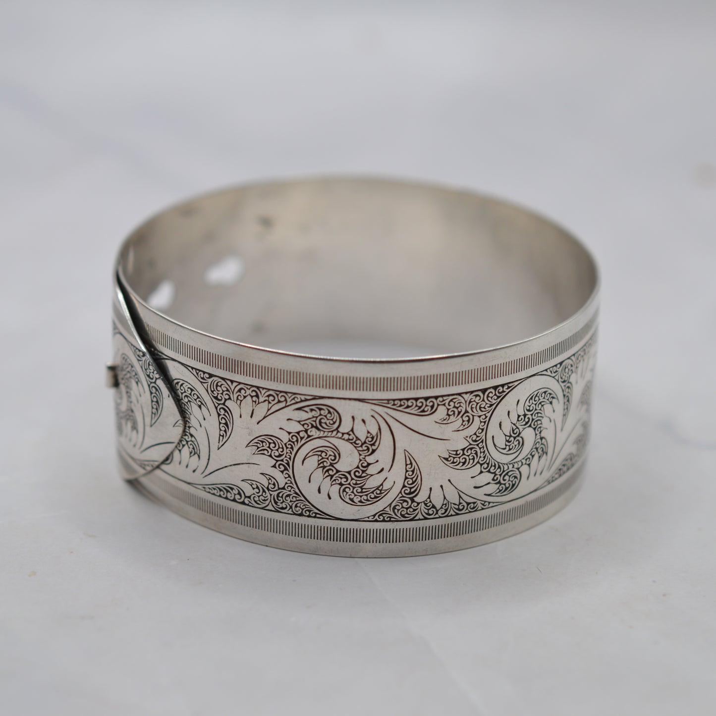 Vintage 1940s Sterling Silver Buckle Bangle Bracelet (Adjustable Size)