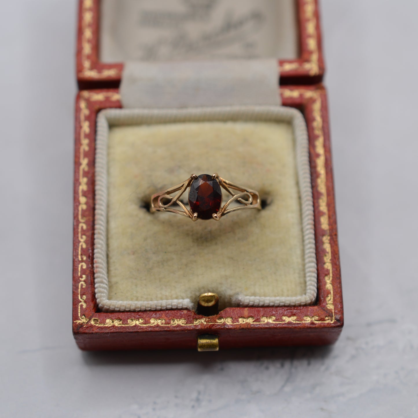 1980s 9ct Gold Garnet Dress Ring