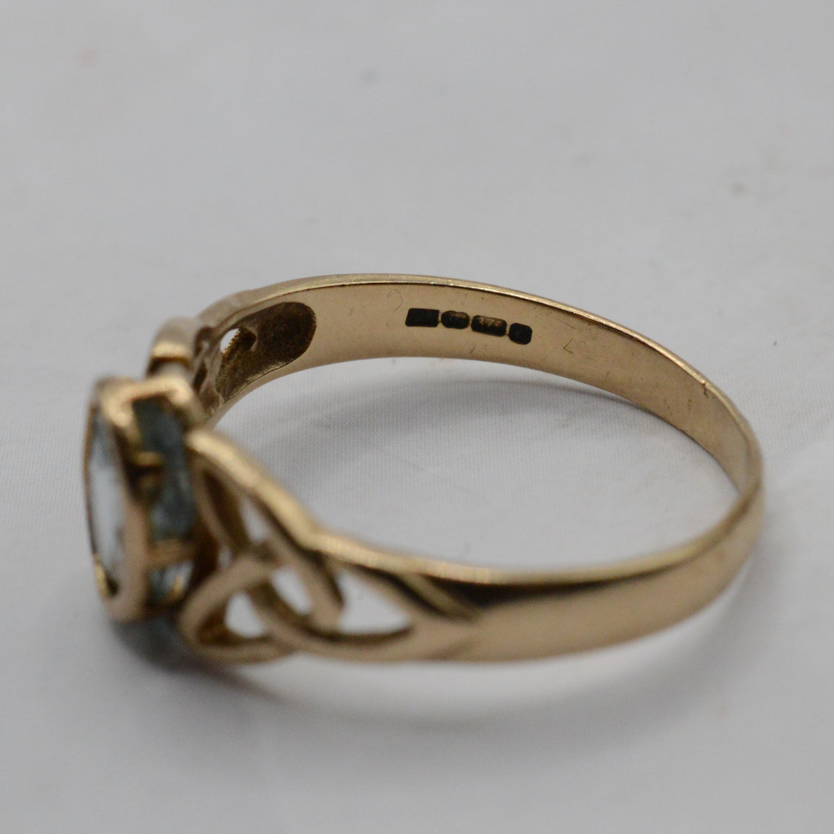 9ct Gold Blue Topaz Celtic Trinity Ring