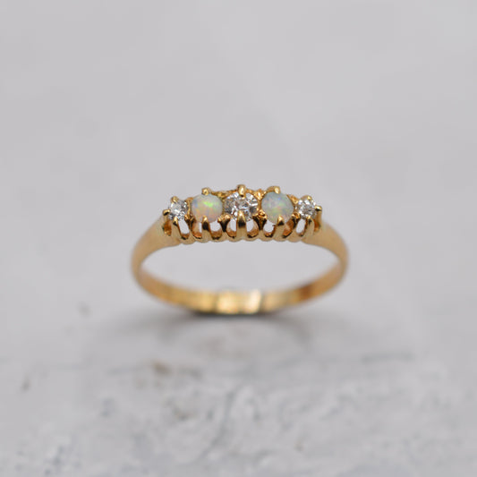 Antique 18ct Gold Opal & Diamond Five-Stone Ring
