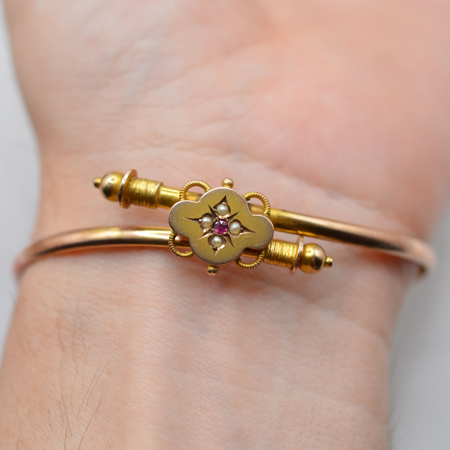1894 Antique Victorian 9ct Gold Ruby & Pearl Bangle Bracelet