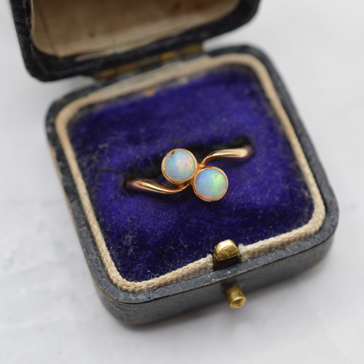 Antique 1912 18ct Gold Opal Toi-et-Moi Ring
