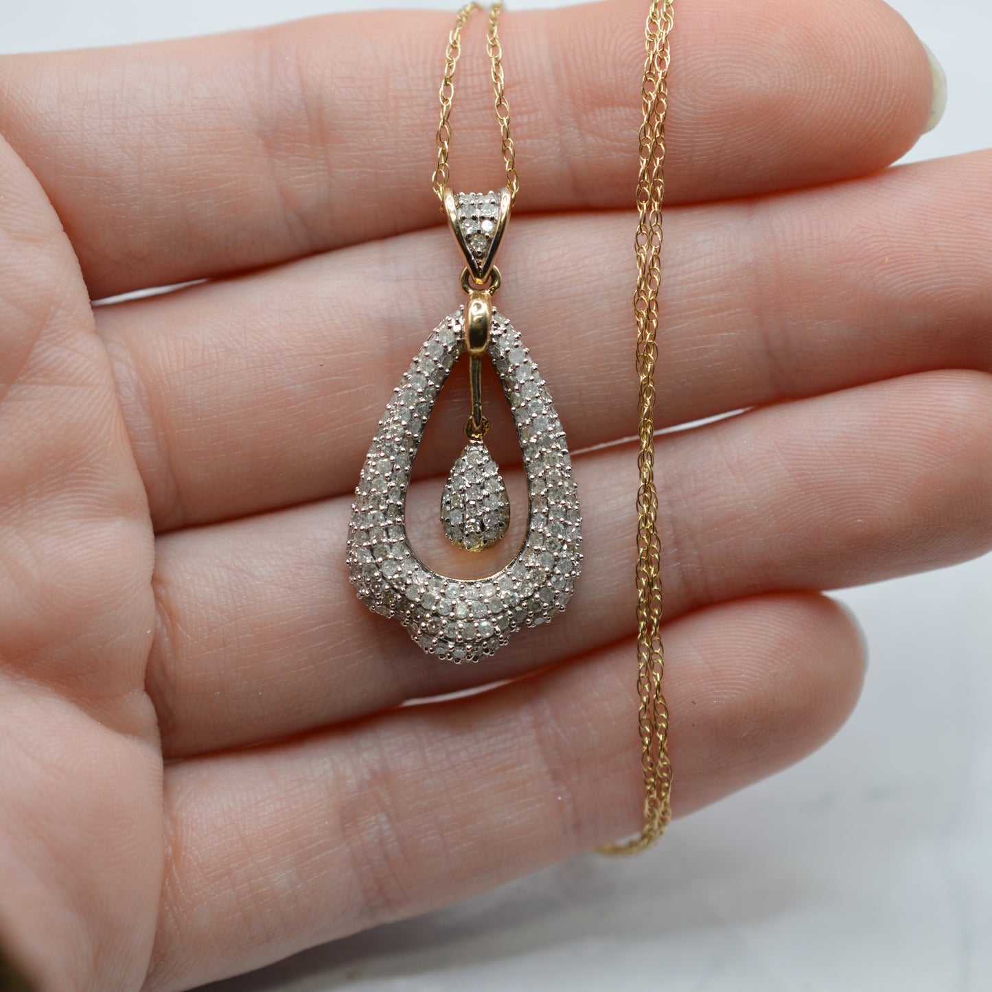 Chunky 1.24ct Diamond 9ct Gold Pendant Necklace (18”)
