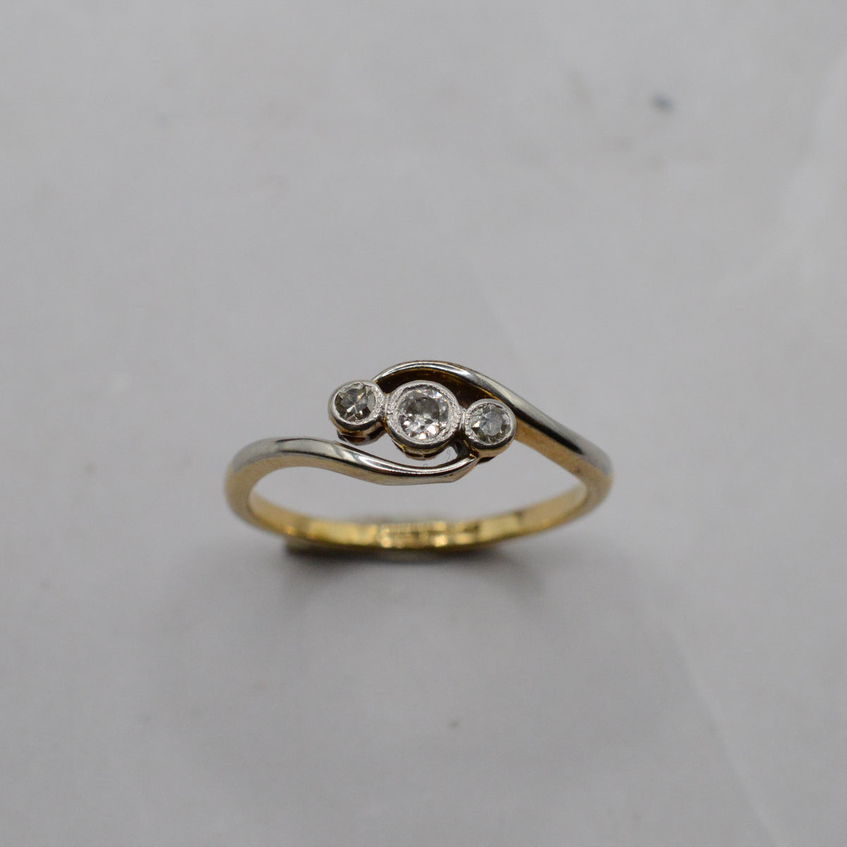 Antique 18ct Gold & Platinum Diamond Trilogy Bypass Ring