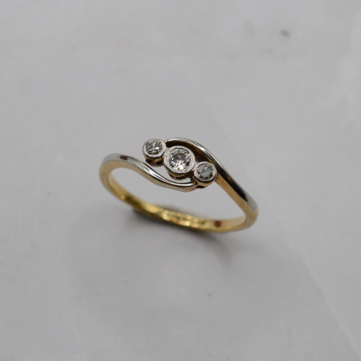 Antique 18ct Gold & Platinum Diamond Trilogy Bypass Ring