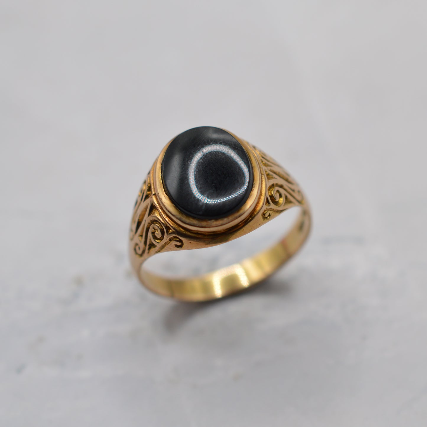 1960s Vintage 9ct Gold Unisex Black Onyx Signet Ring