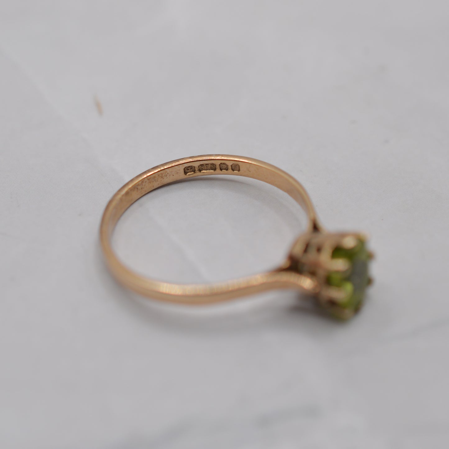 1980s 9ct Gold Peridot Solitaire Ring