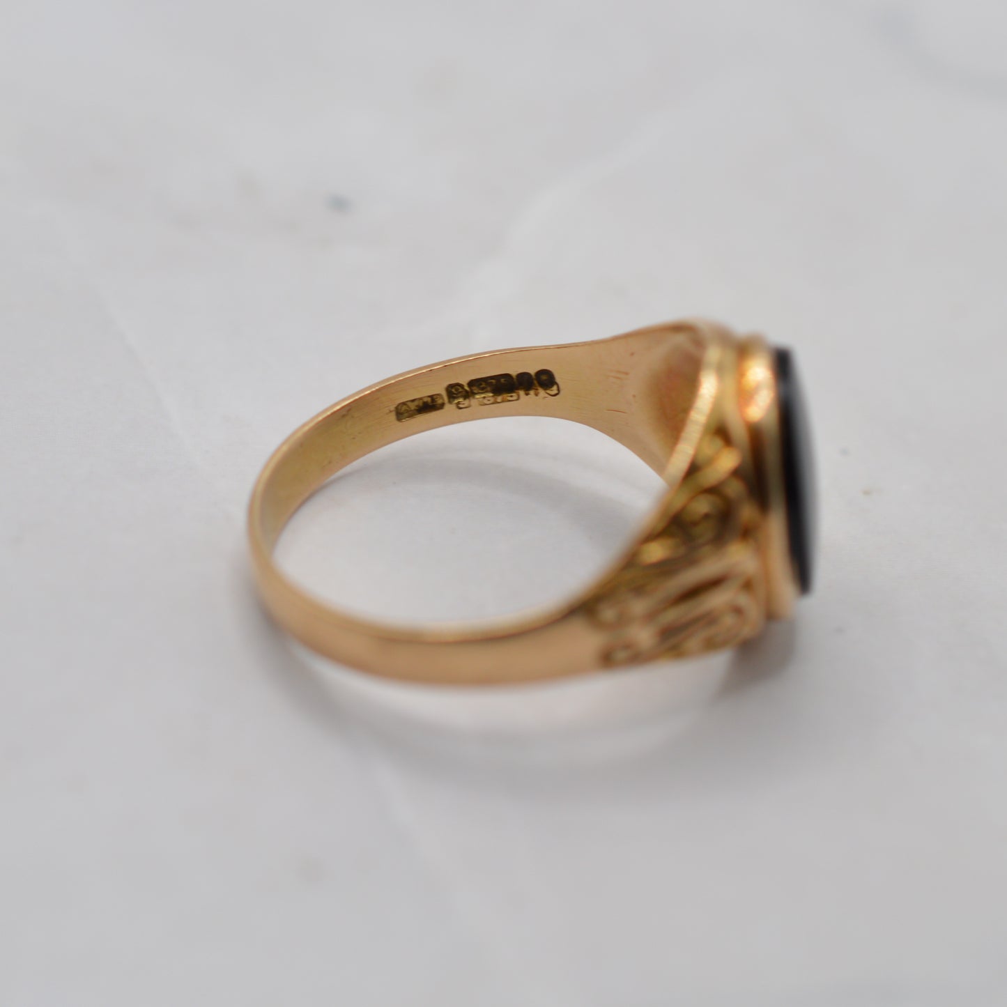 1960s Vintage 9ct Gold Unisex Black Onyx Signet Ring