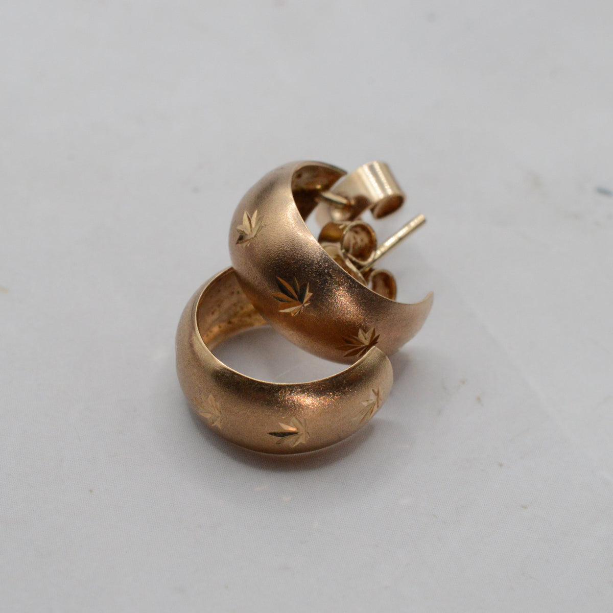 1970s Vintage 9ct Gold Leaf-Engraved Half-Hoop Earrings
