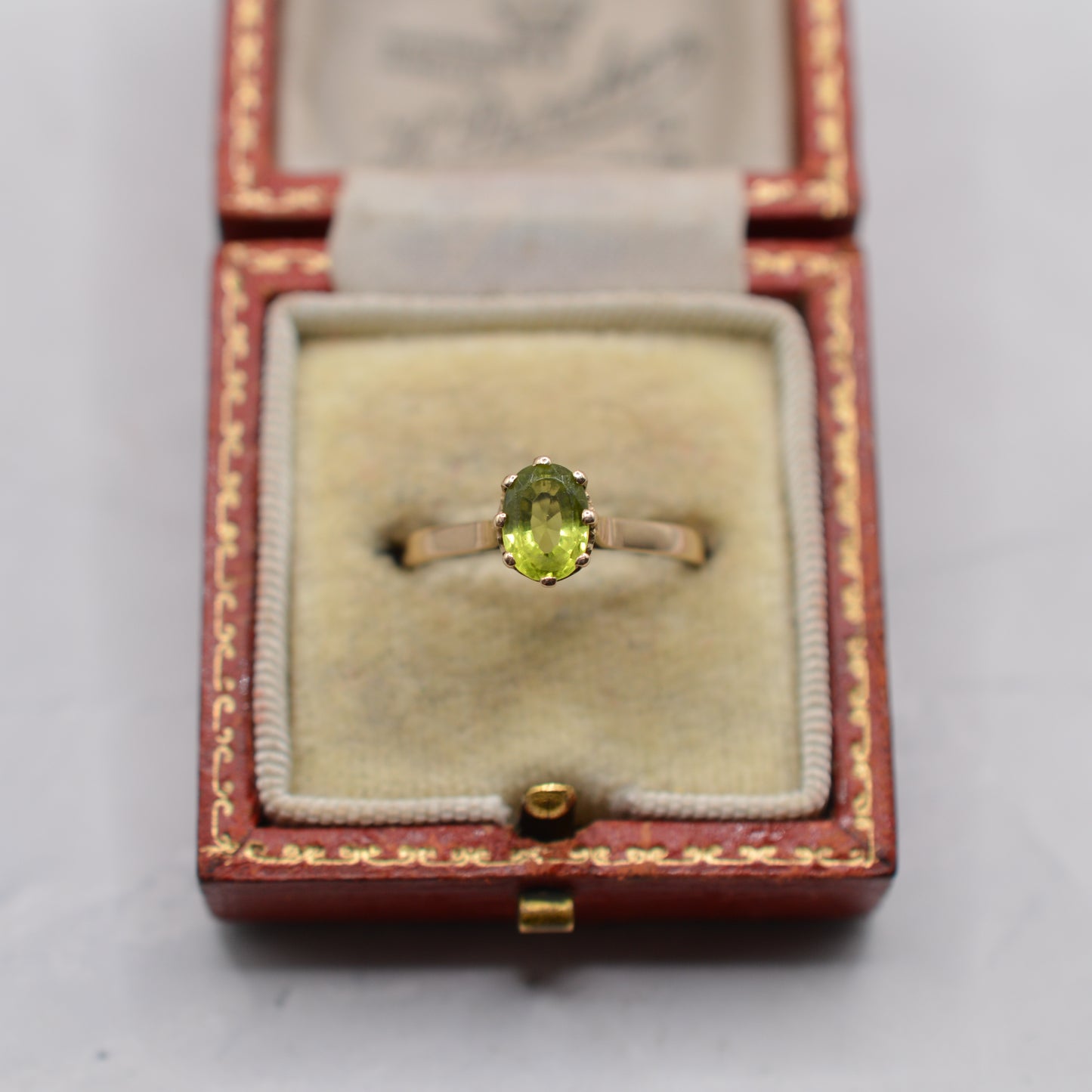 1980s 9ct Gold Peridot Solitaire Ring
