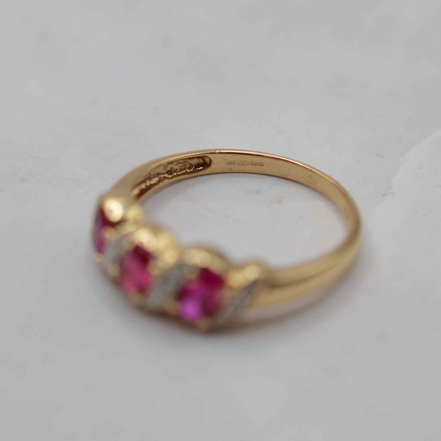 9ct Gold Ruby & Diamond Ring